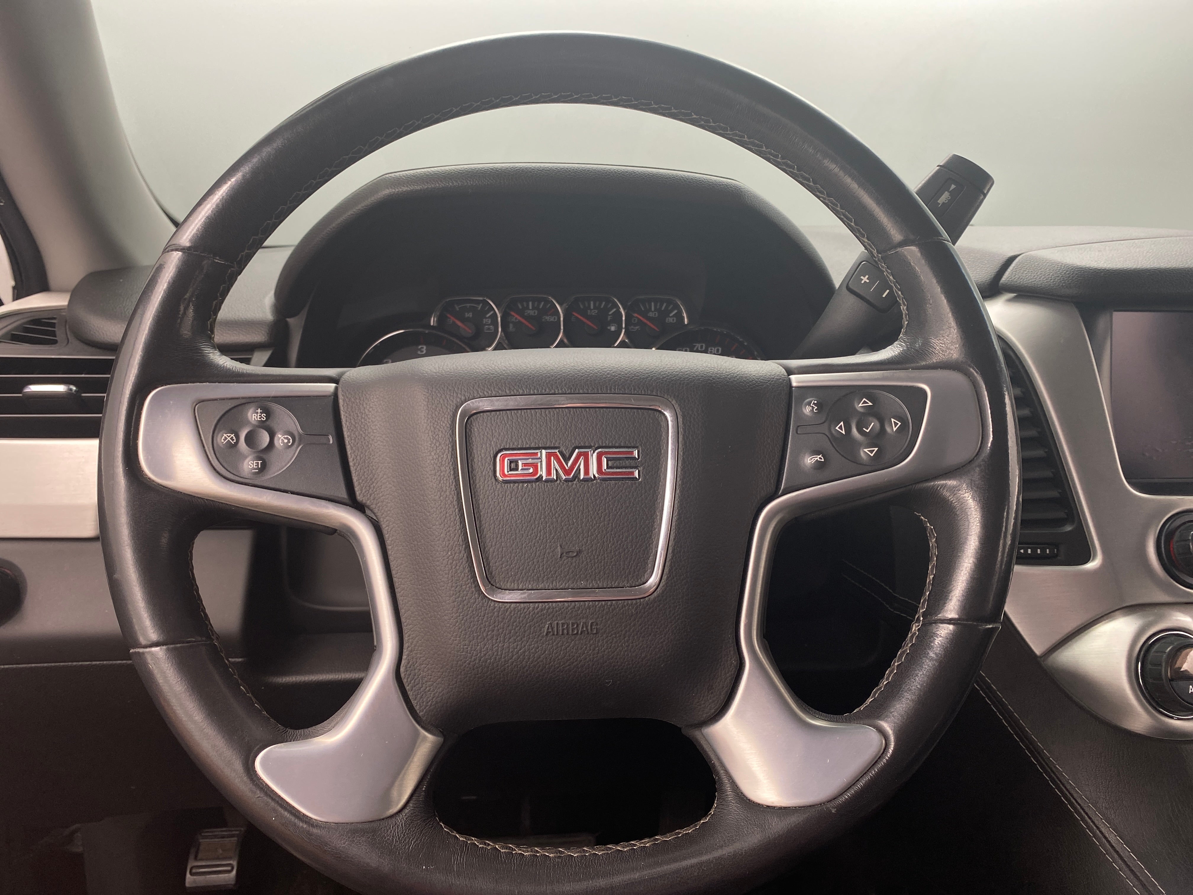 2016 GMC Yukon XL SLE 5
