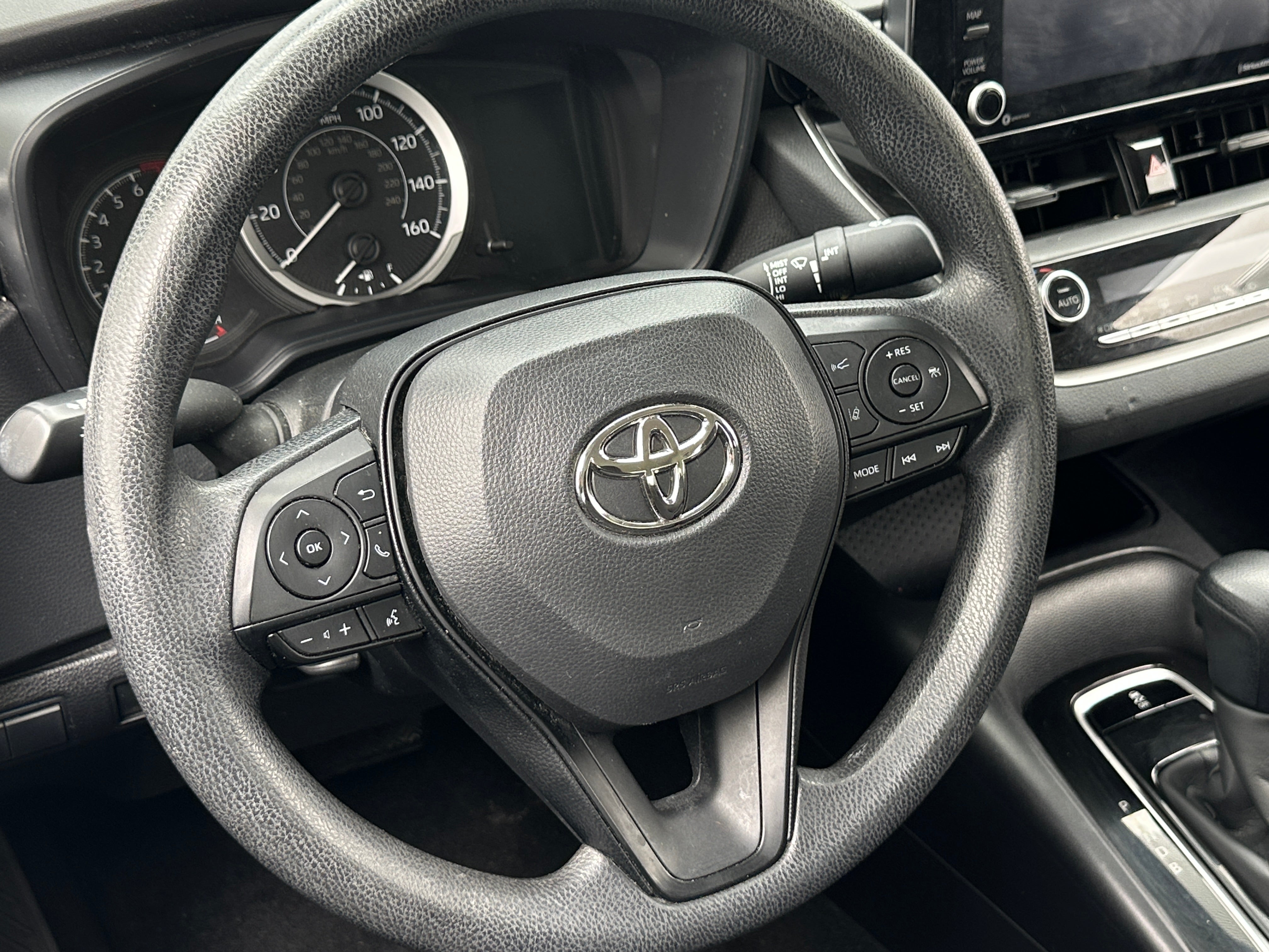 2022 Toyota Corolla LE 5