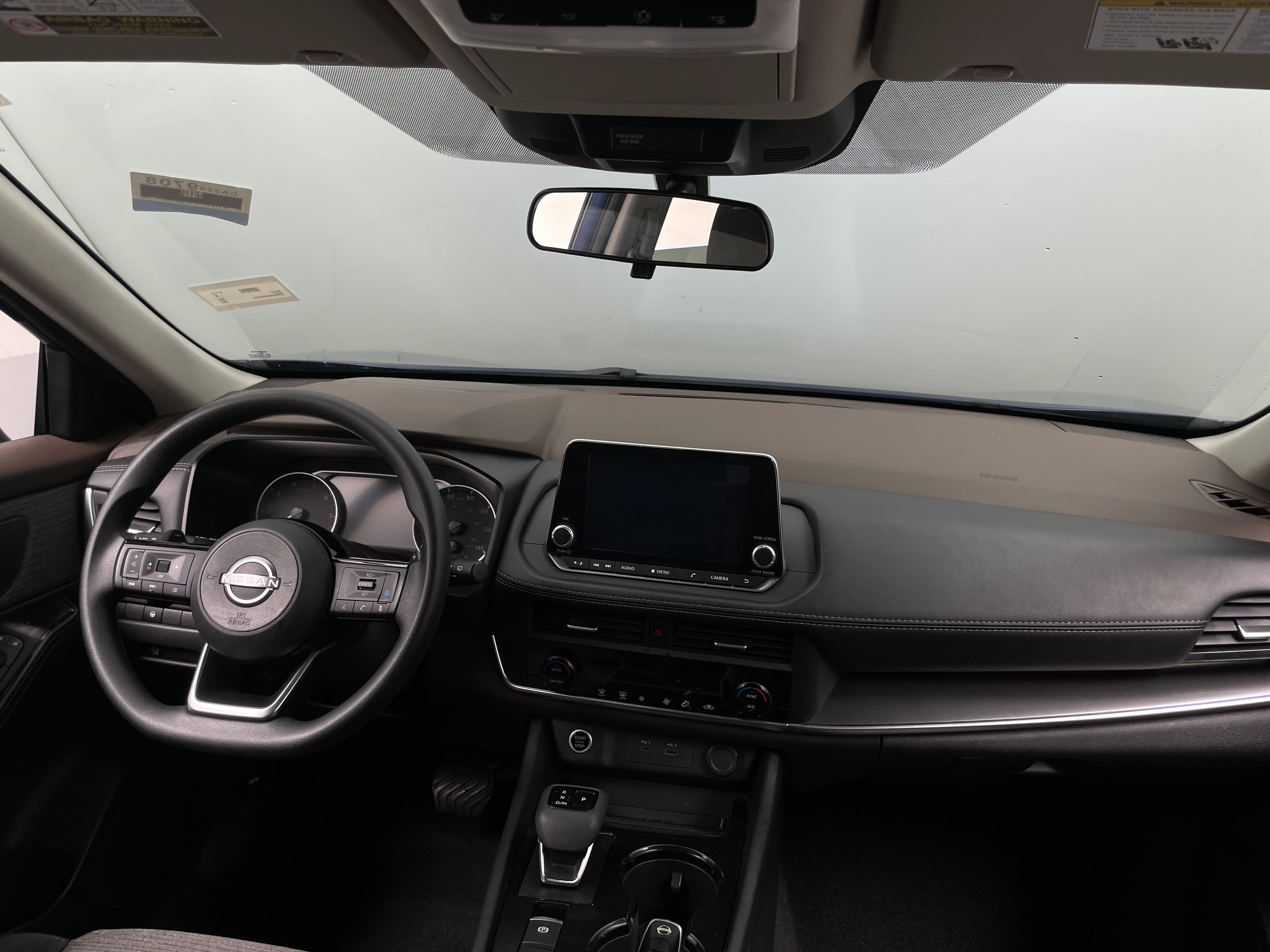 2023 Nissan Rogue SV 3