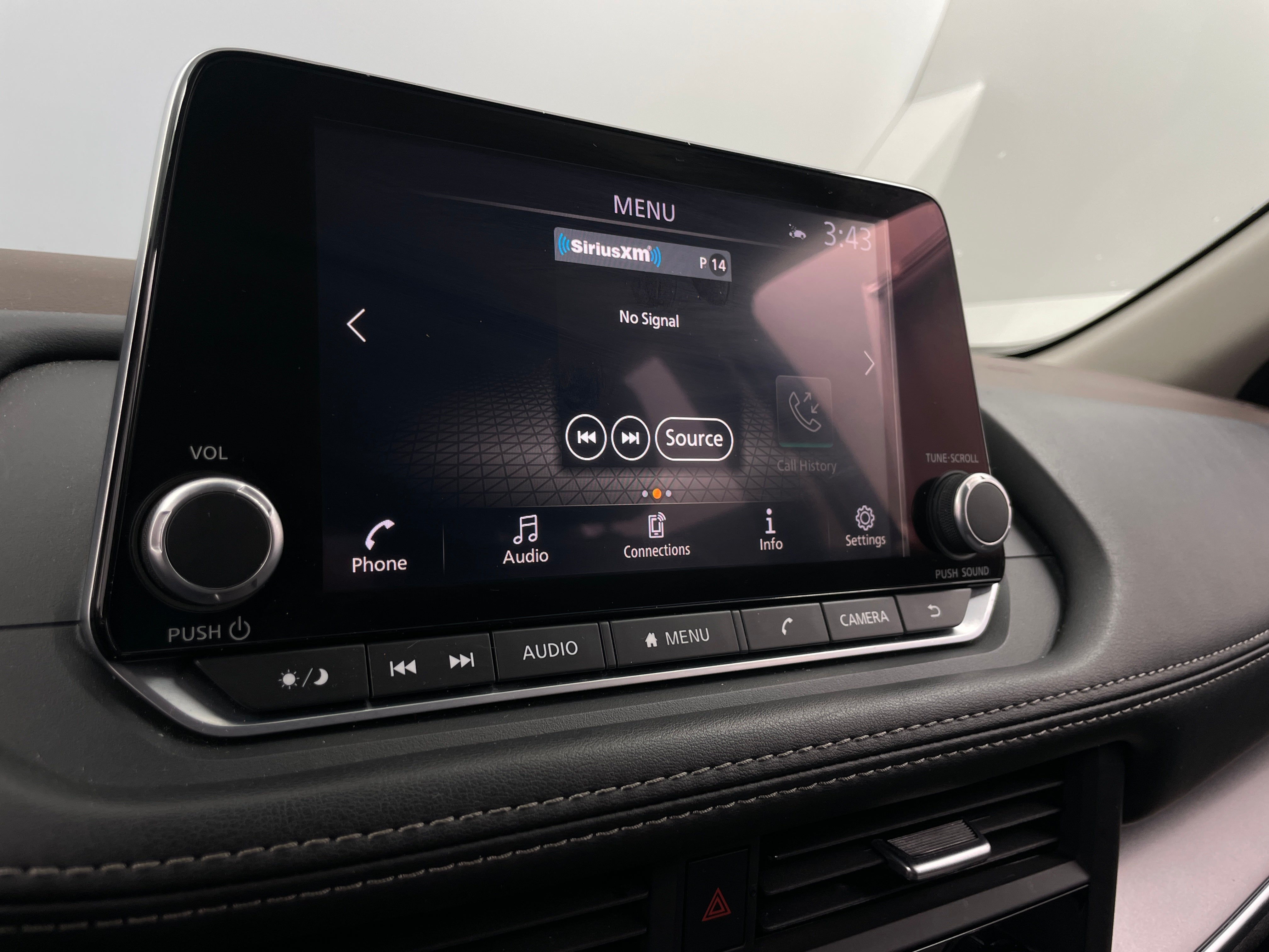 2023 Nissan Rogue SV 4