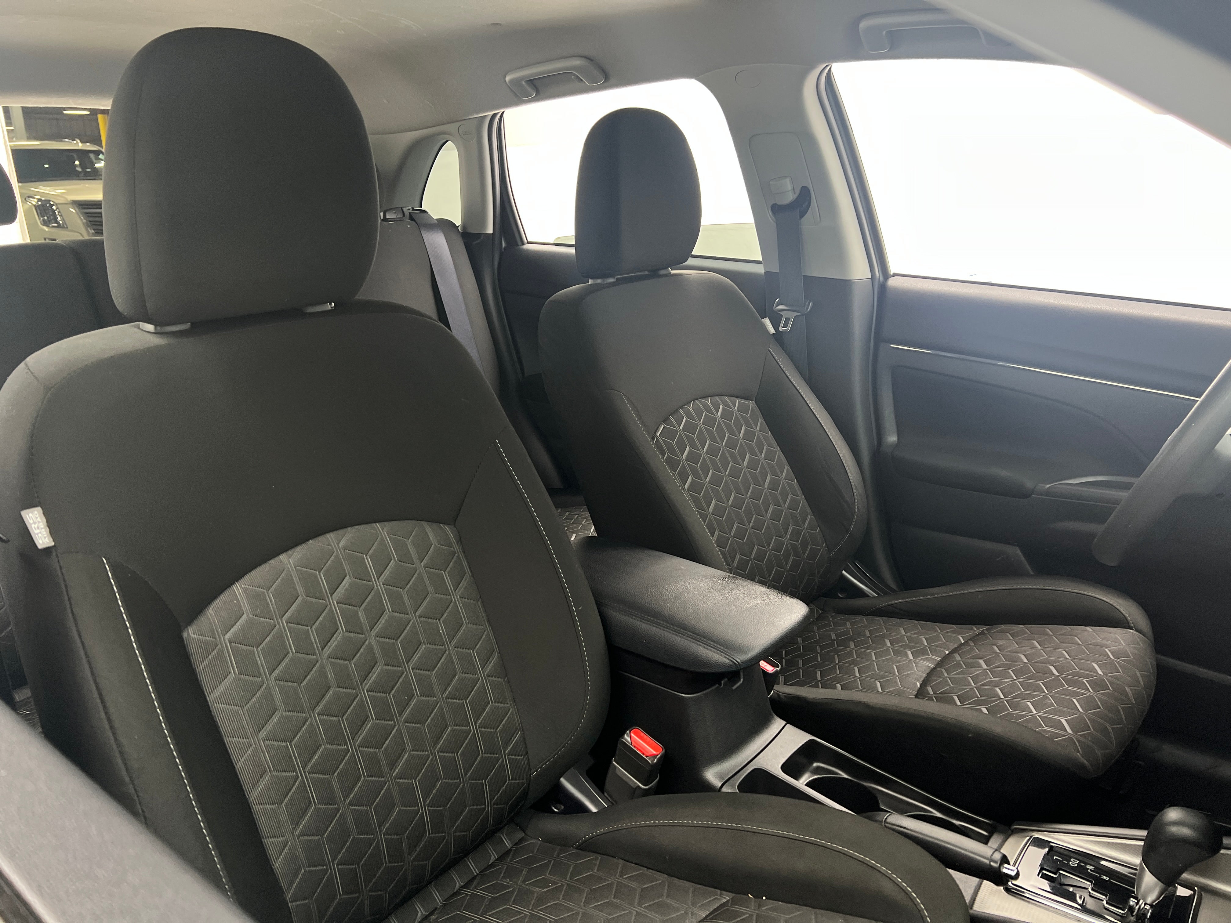 2021 Mitsubishi Outlander Sport ES 2
