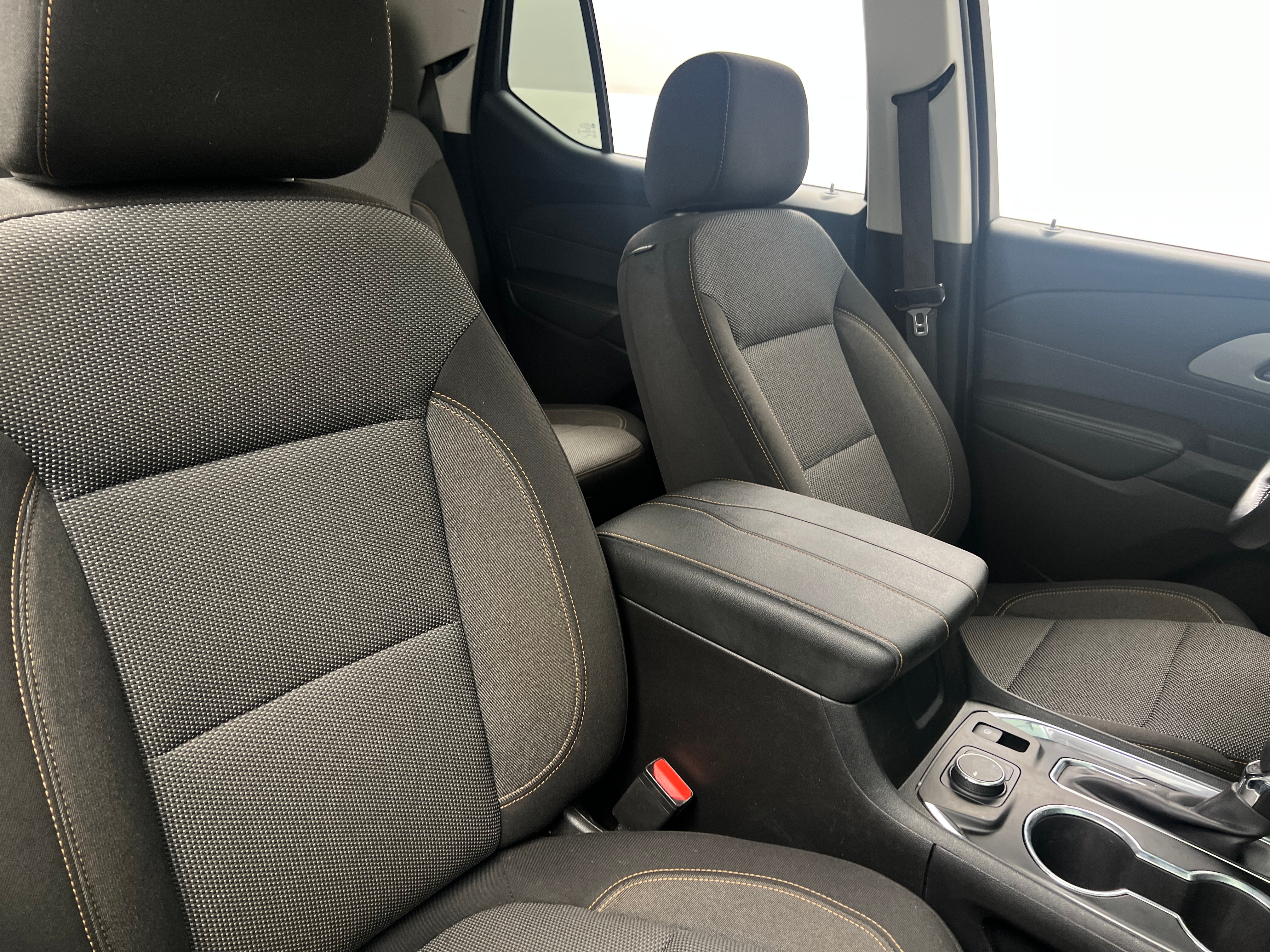 2021 Chevrolet Traverse LT 2