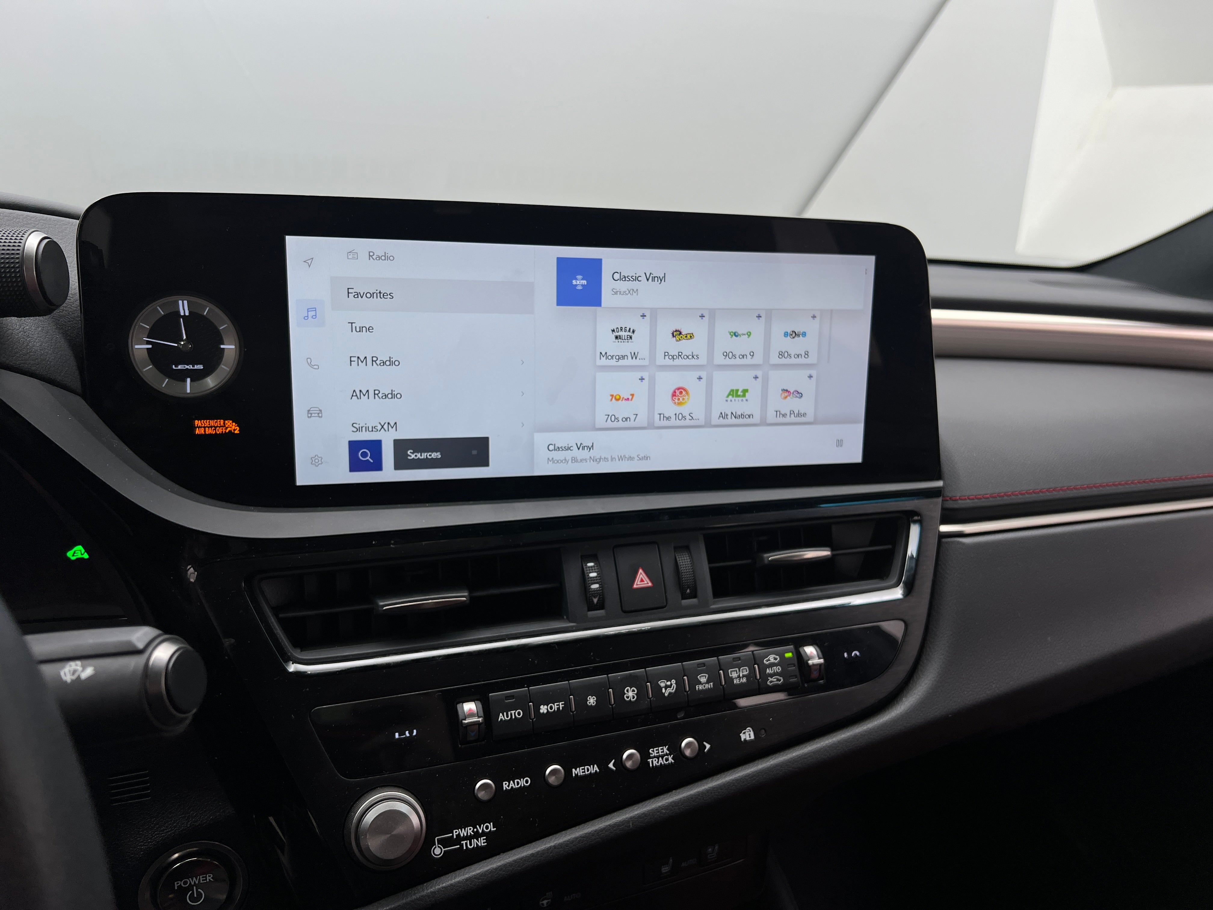 2023 Lexus ES Hybrid 300h F Sport 4