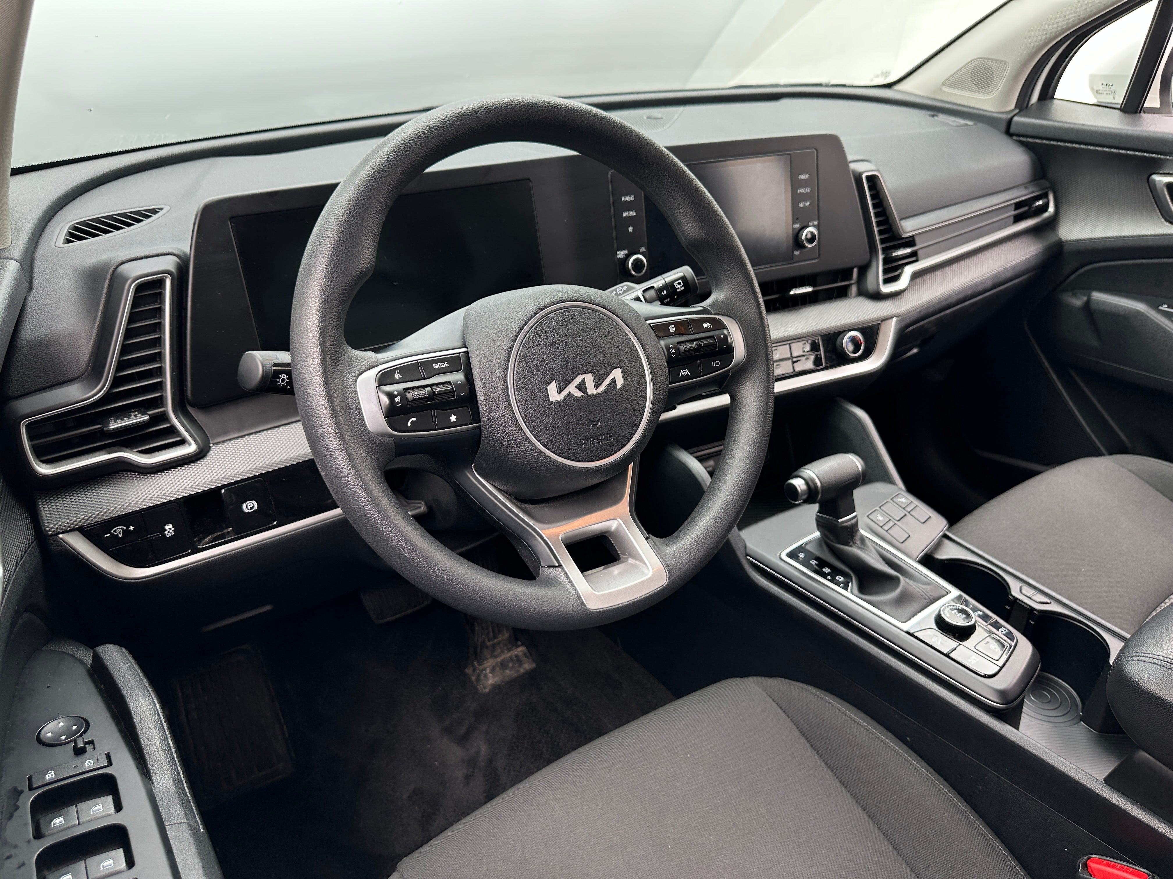2024 Kia Sportage LX 3