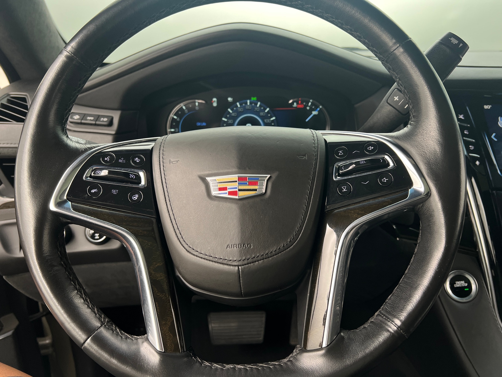 Thumbnail: 2016 Cadillac Escalade - 4