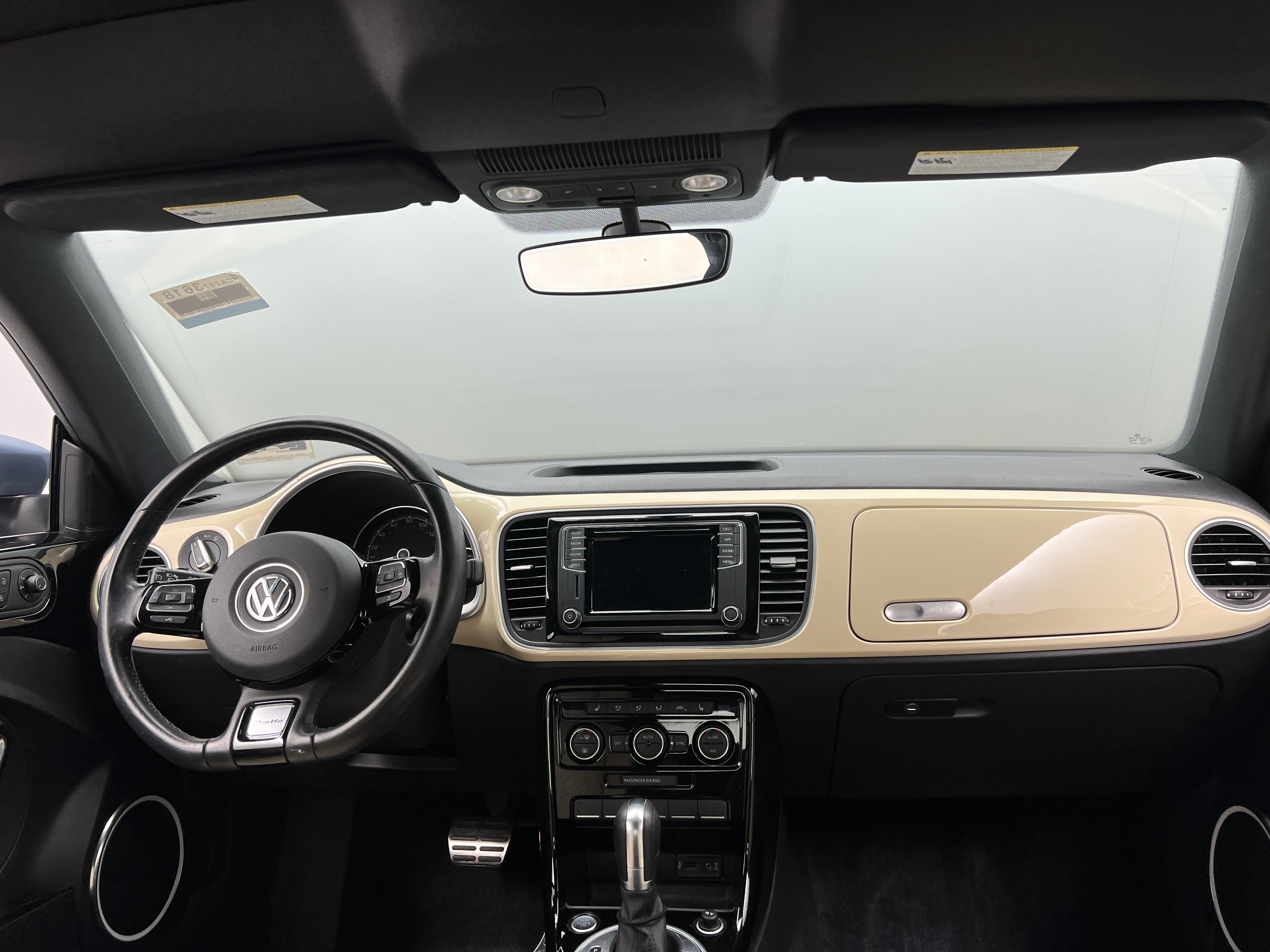 2019 Volkswagen Beetle Final Edition SE 2