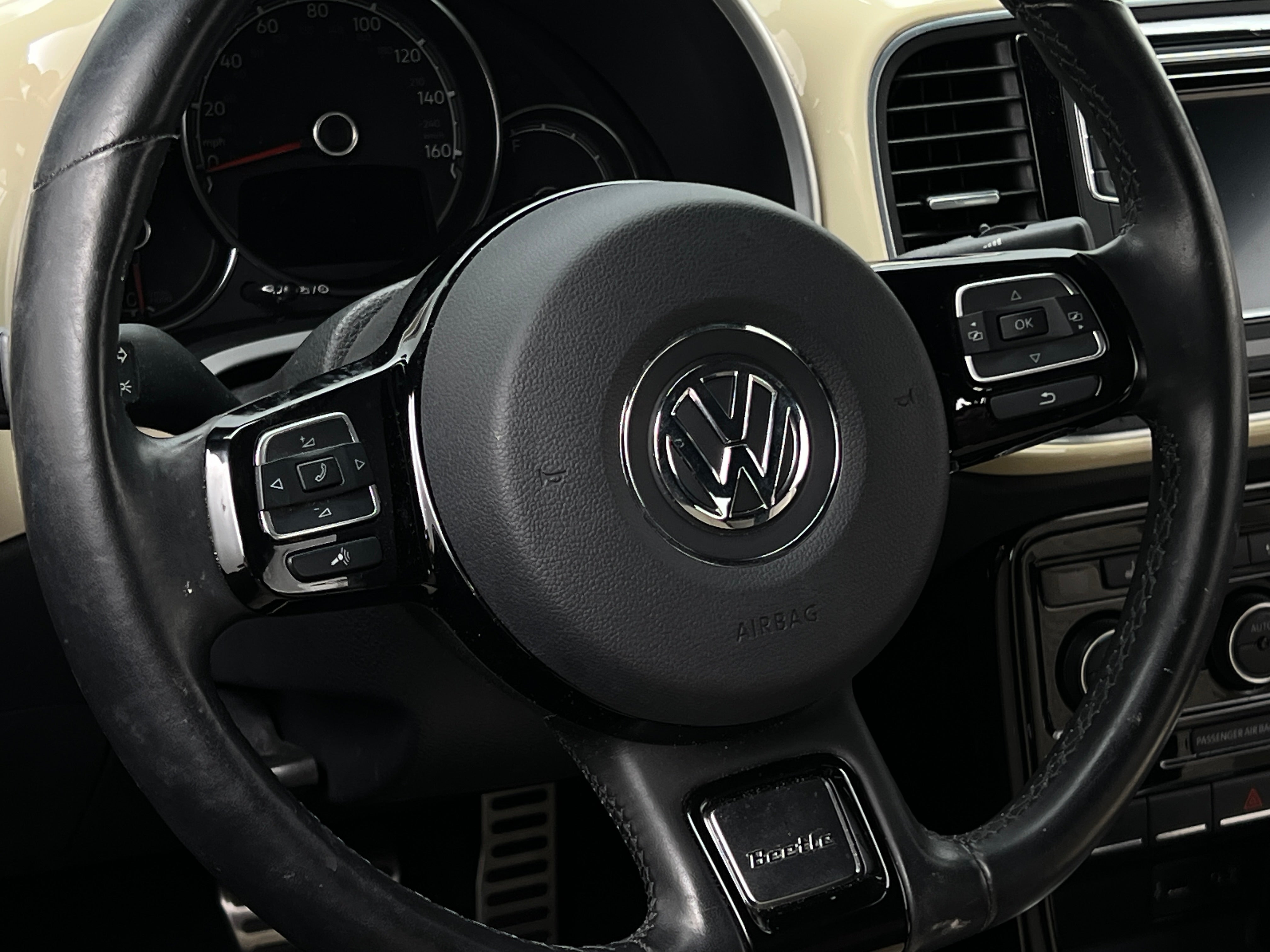 2019 Volkswagen Beetle Final Edition SE 4
