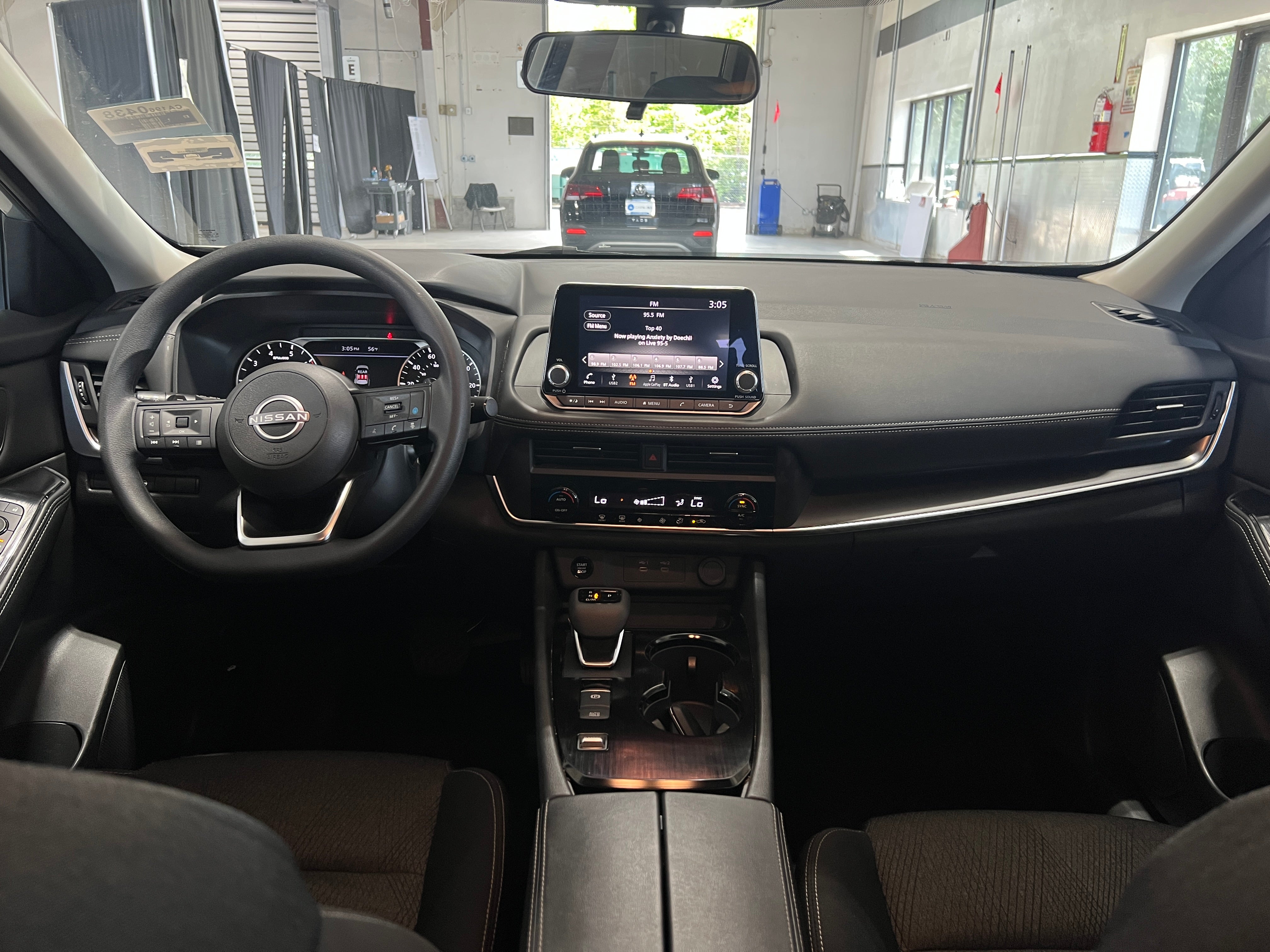 2024 Nissan Rogue SV 3