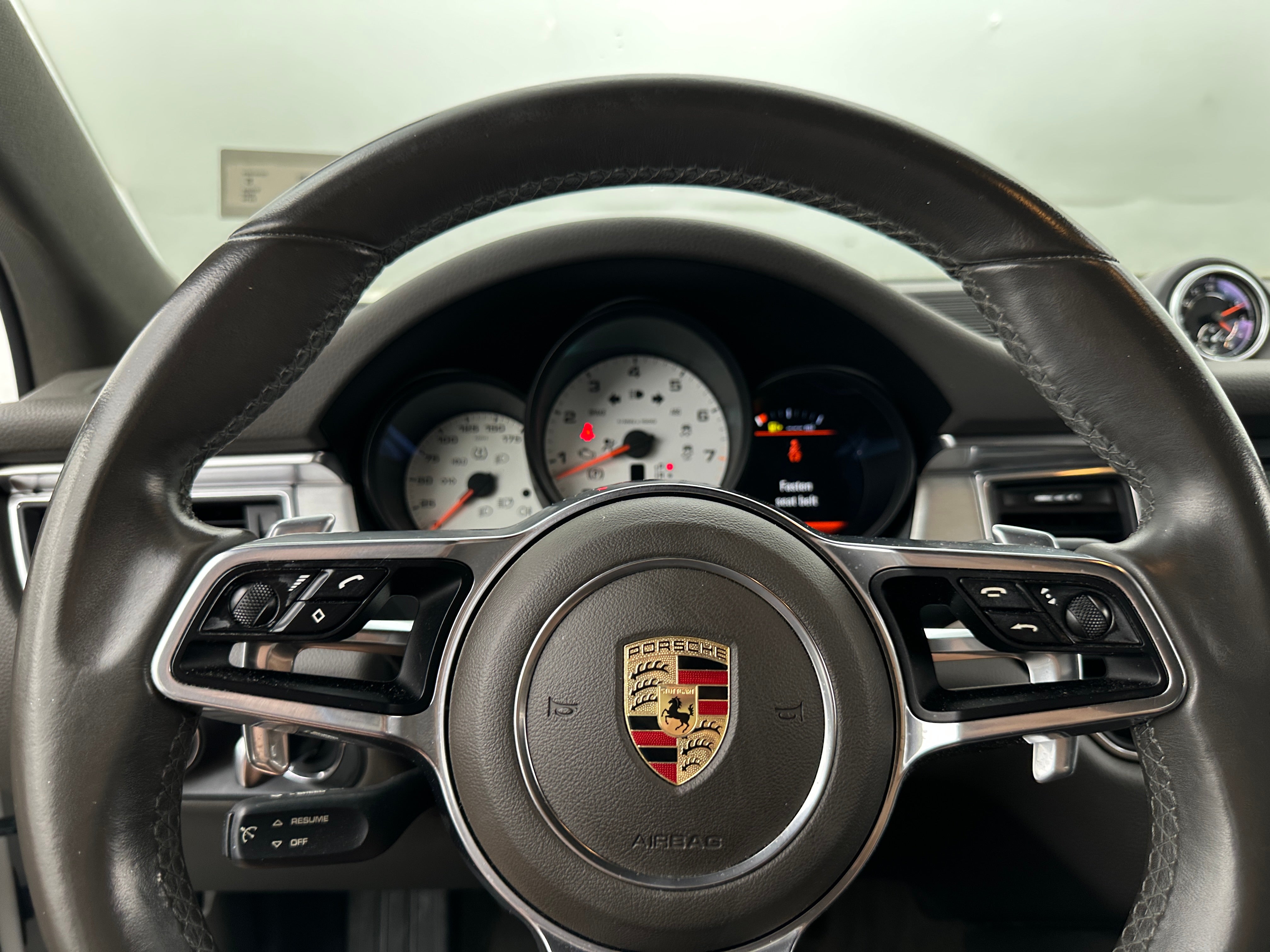 2016 Porsche Macan S 4