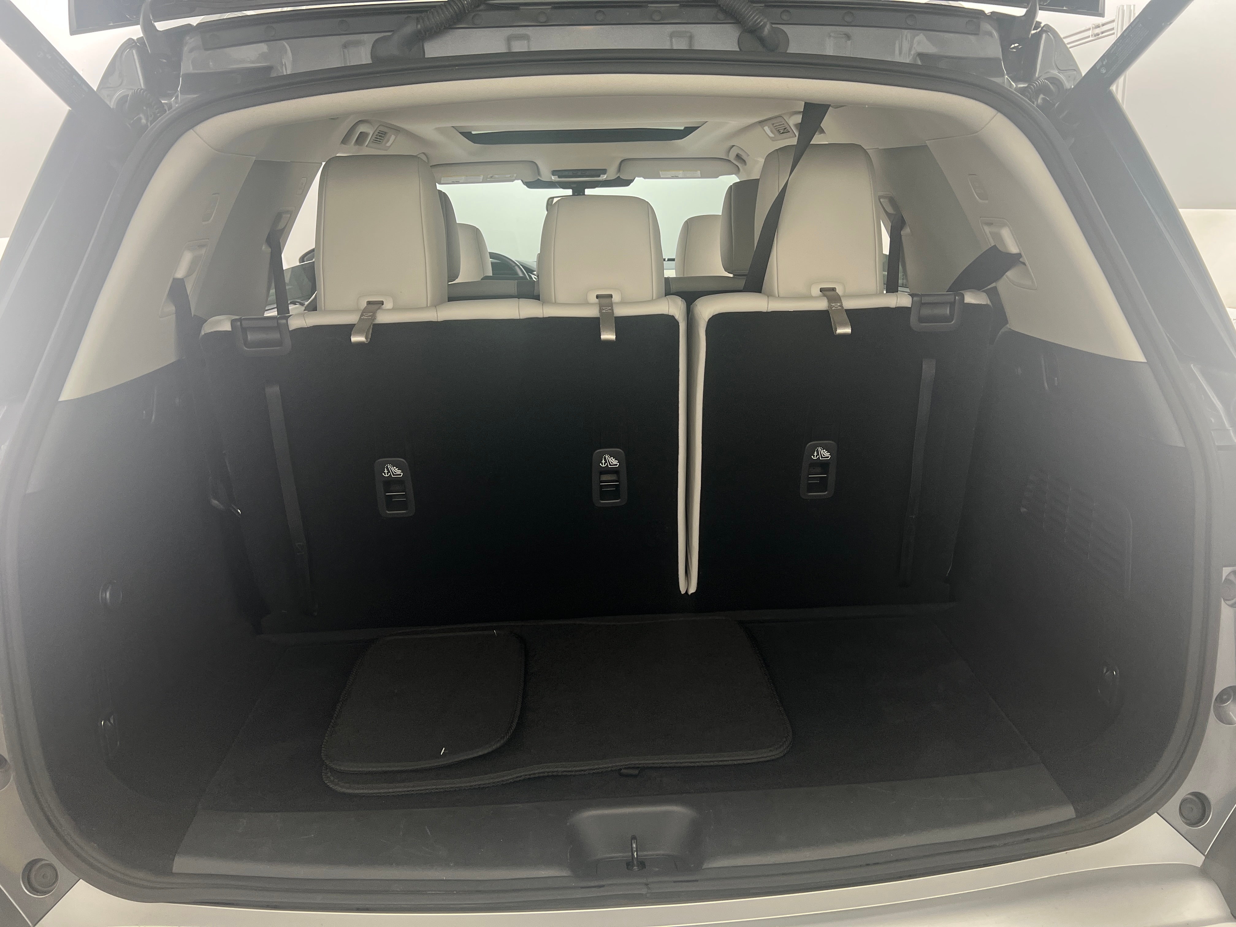 2022 Nissan Pathfinder Platinum 6
