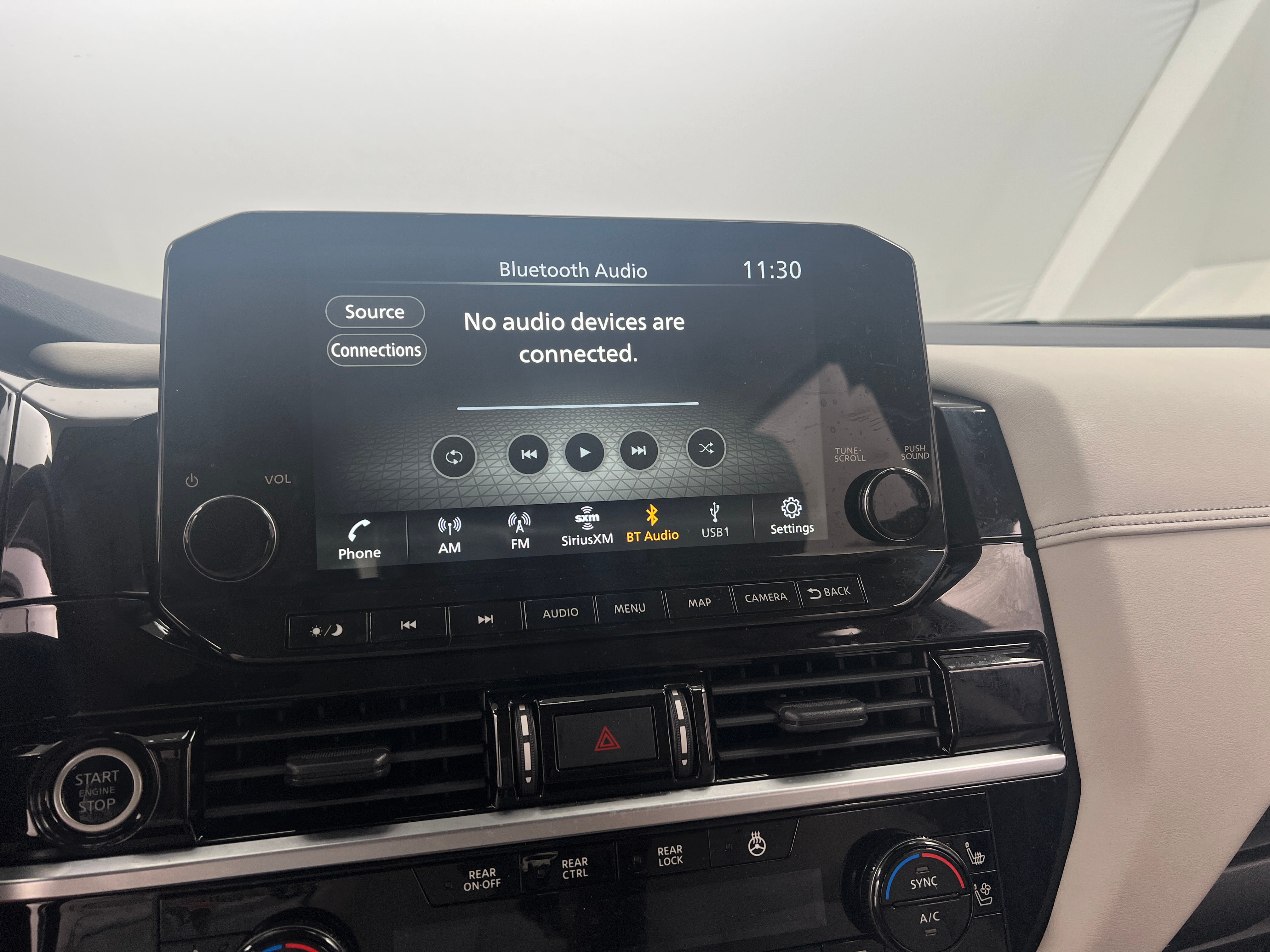 2022 Nissan Pathfinder Platinum 3