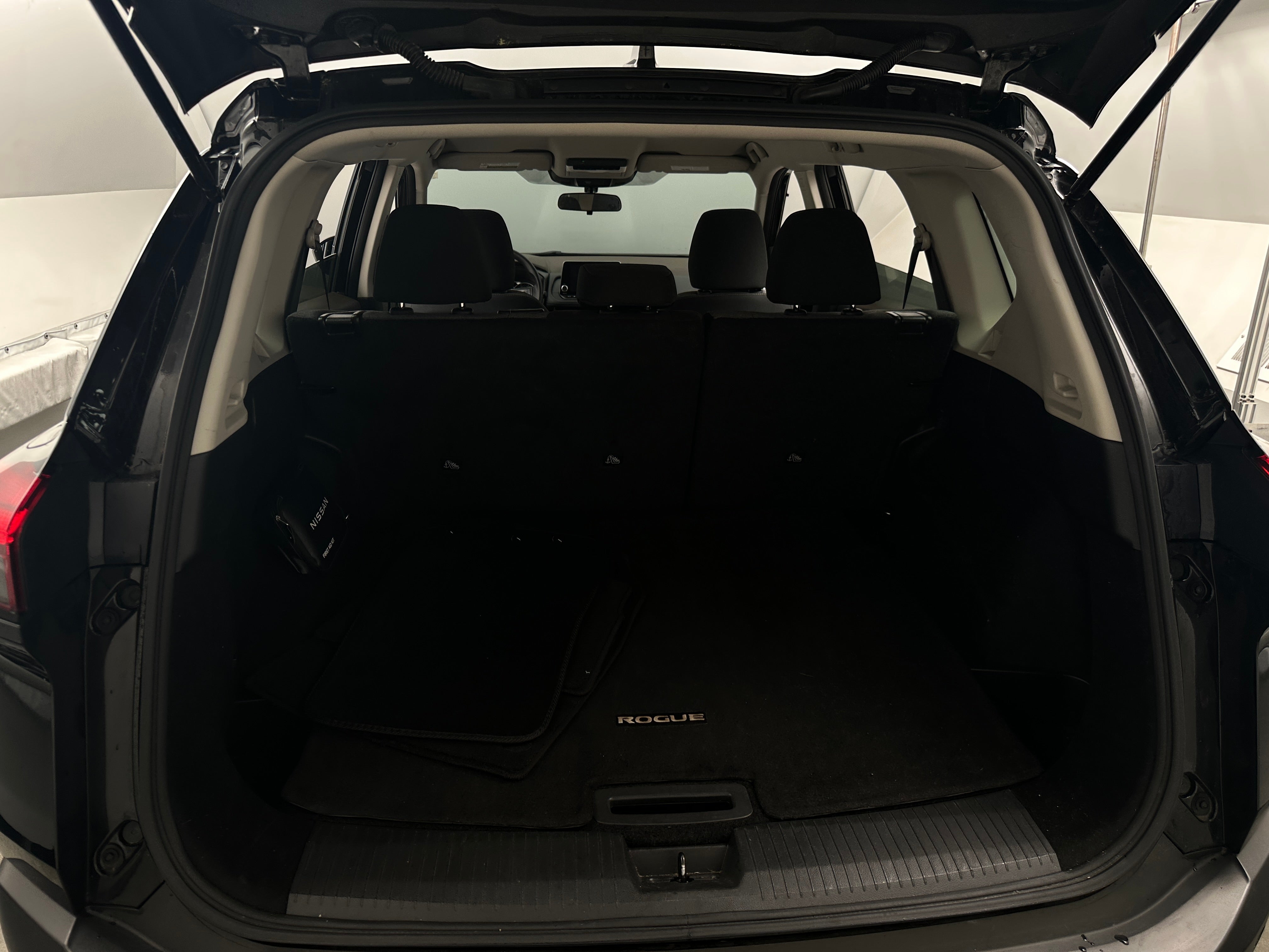 2023 Nissan Rogue SV 7