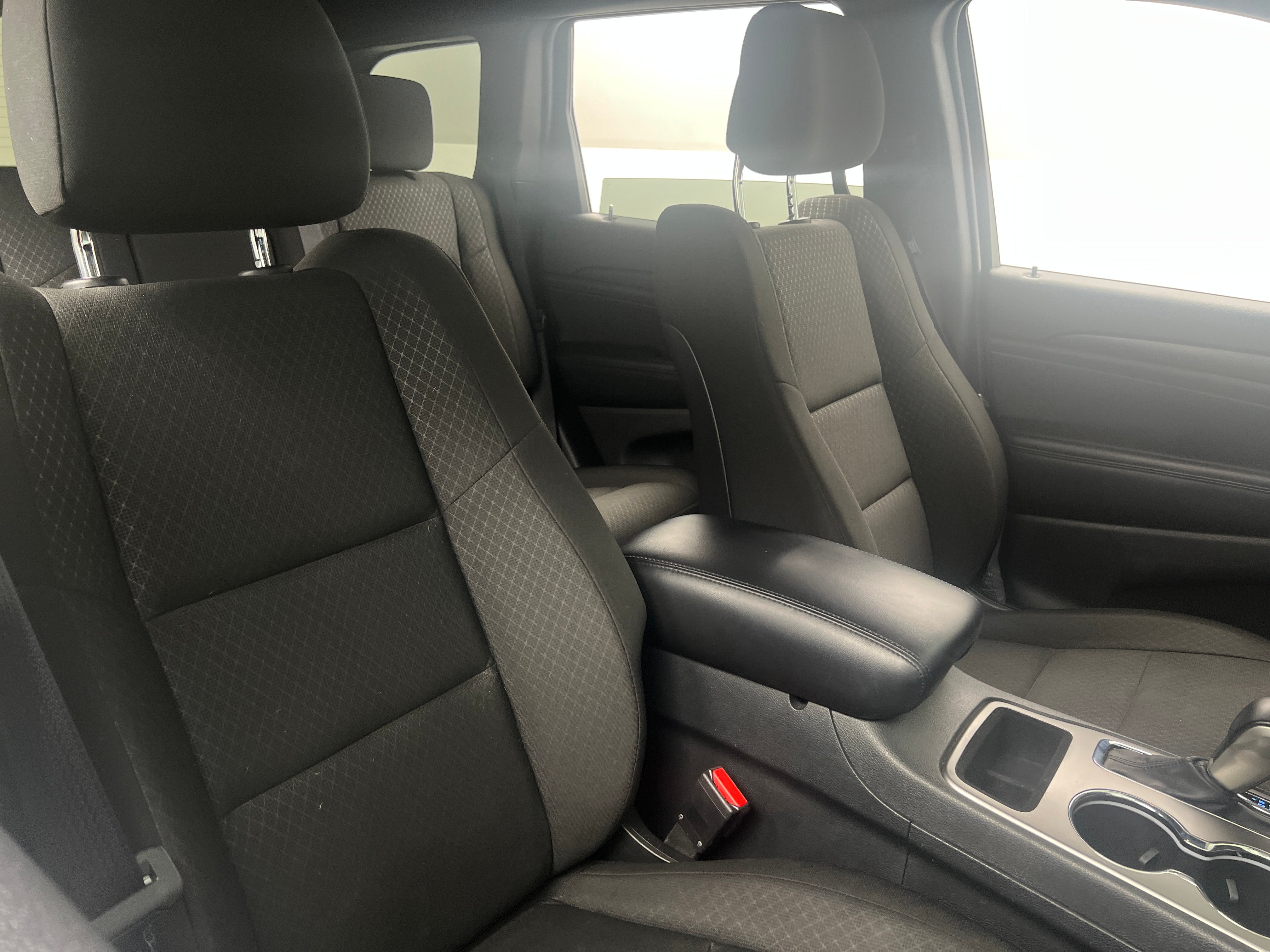 2018 Jeep Grand Cherokee Laredo 2