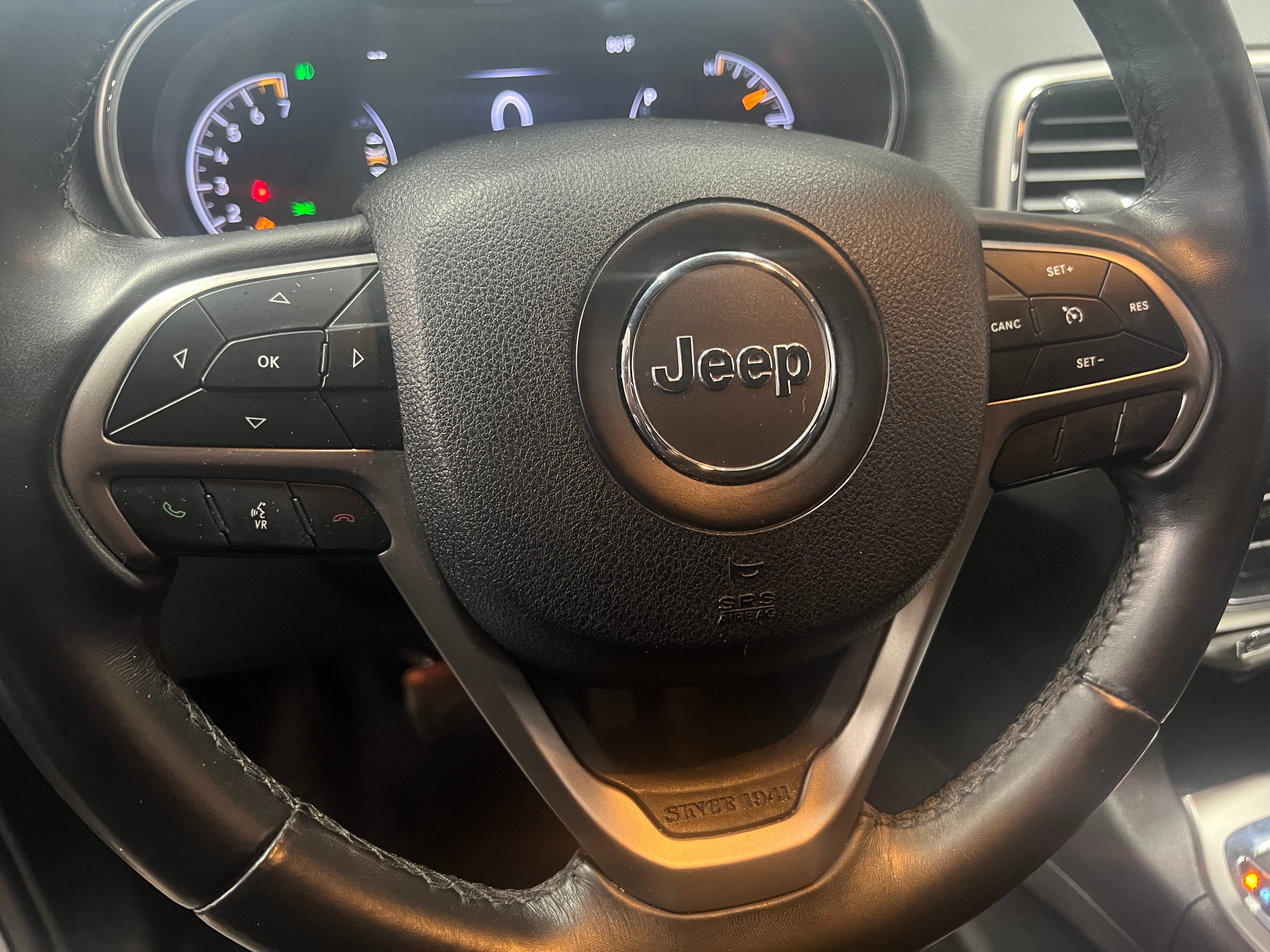 2018 Jeep Grand Cherokee Laredo 5