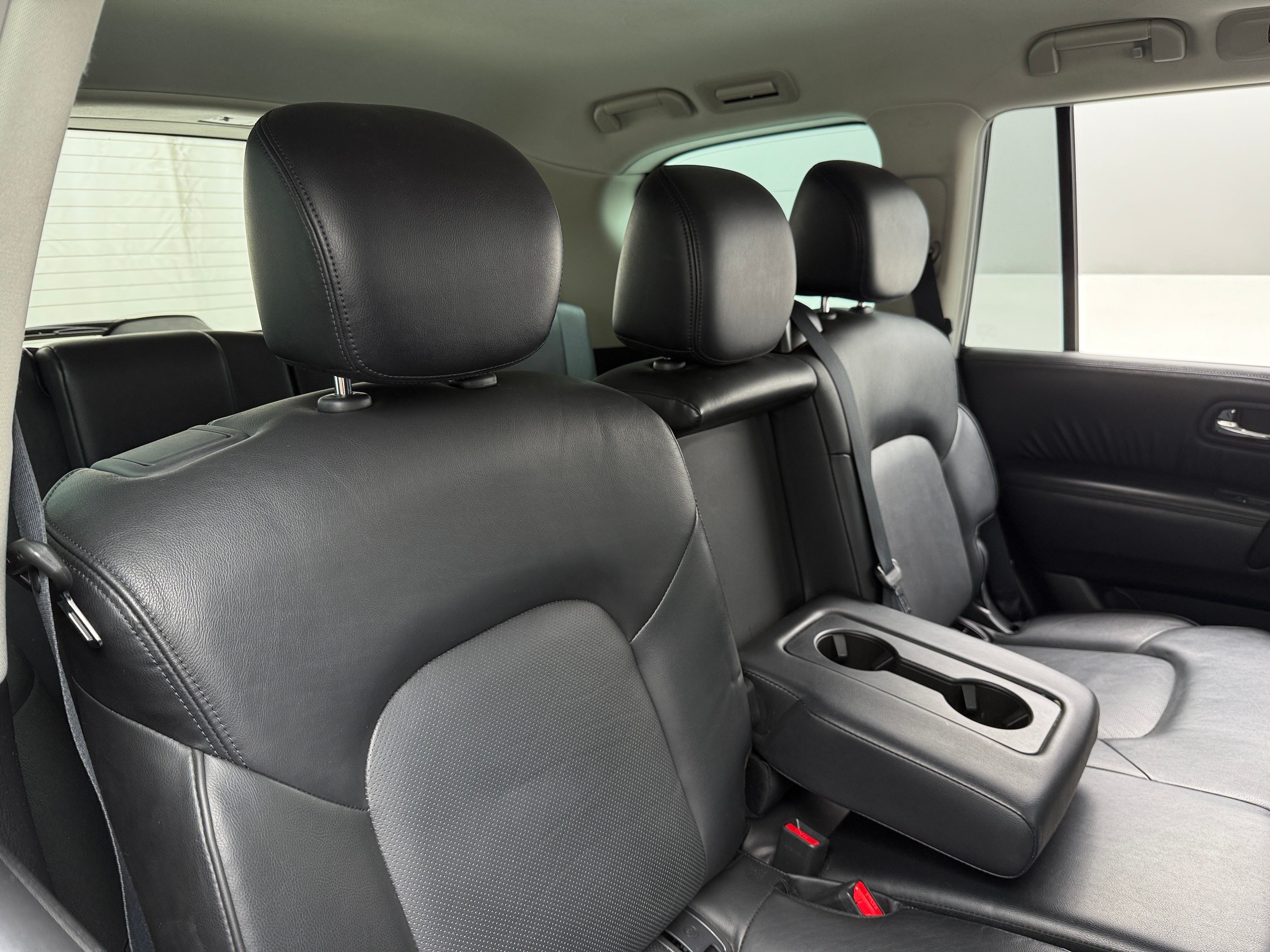 2023 Nissan Armada SL 6