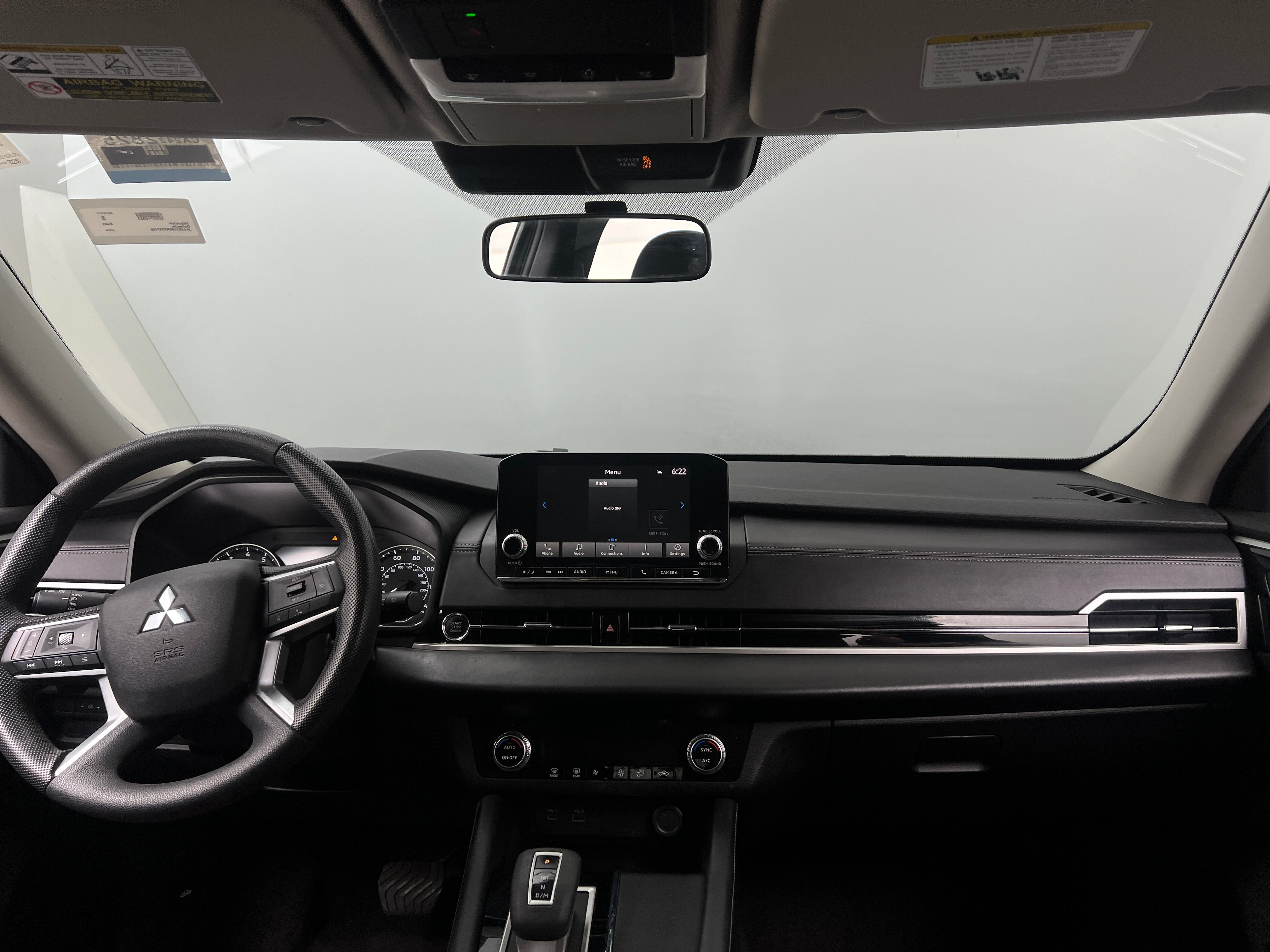 2024 Mitsubishi Outlander ES 3