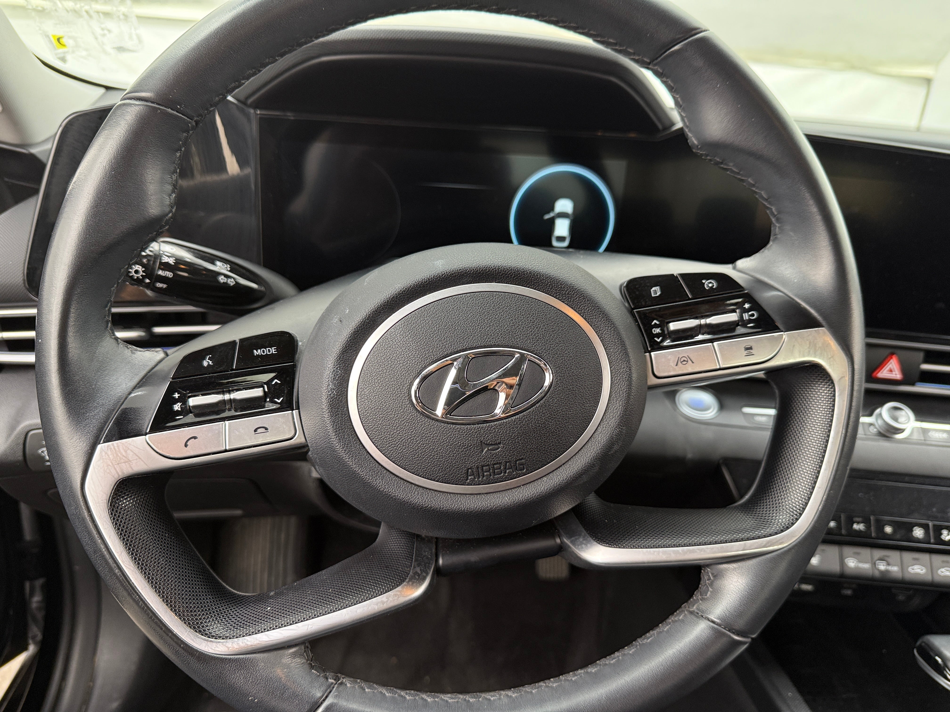 2023 Hyundai Elantra Limited Edition 4