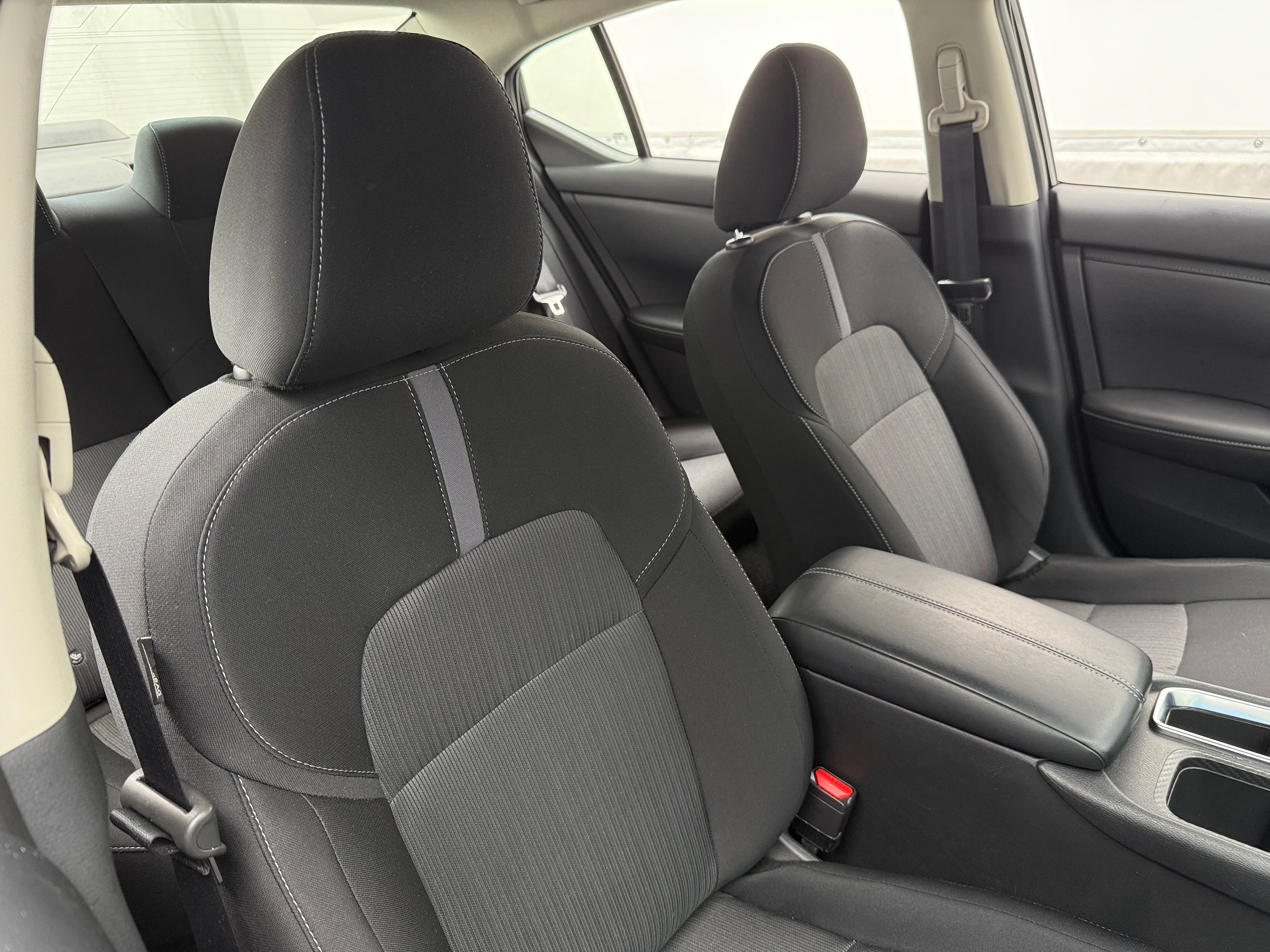 2024 Nissan Sentra SV 2