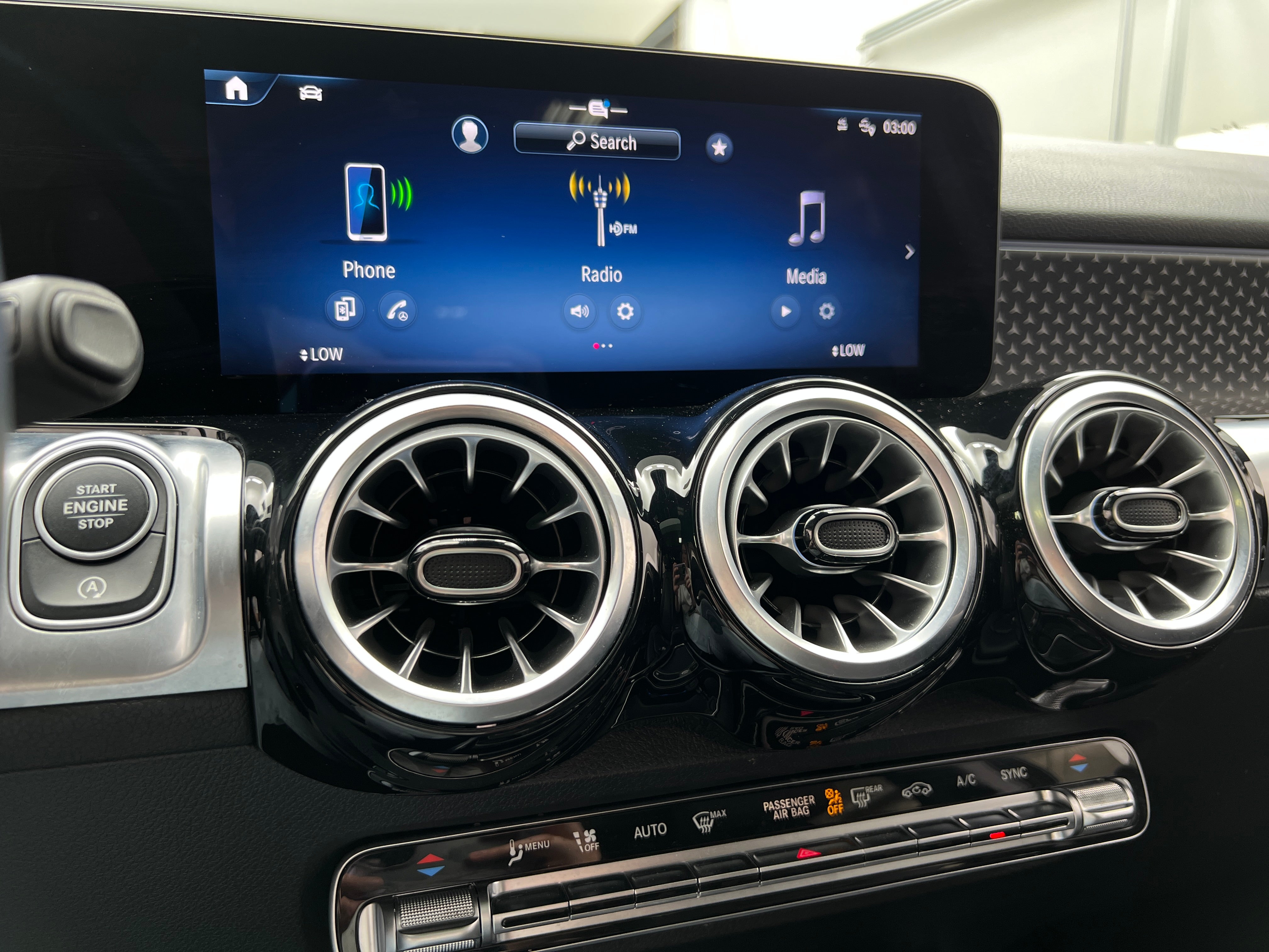 2024 Mercedes-Benz GLB 250 3