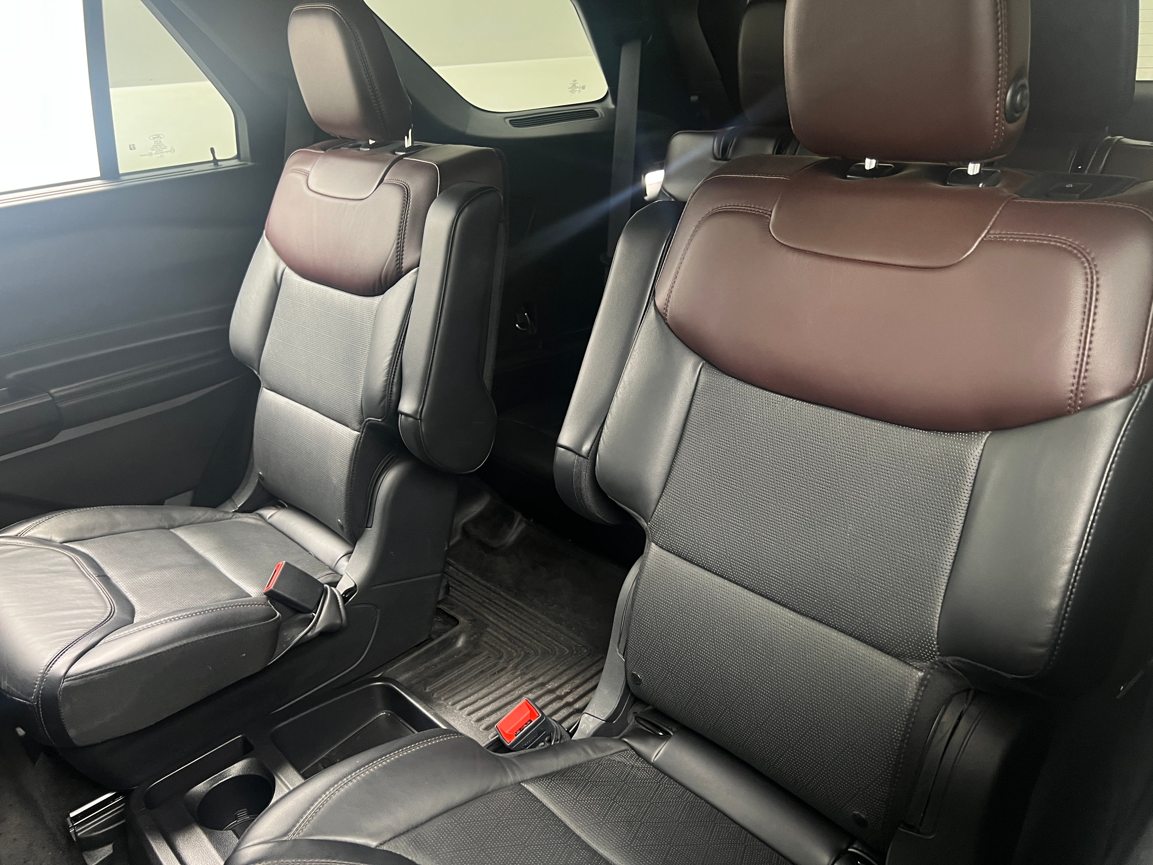2020 Ford Explorer Platinum 5