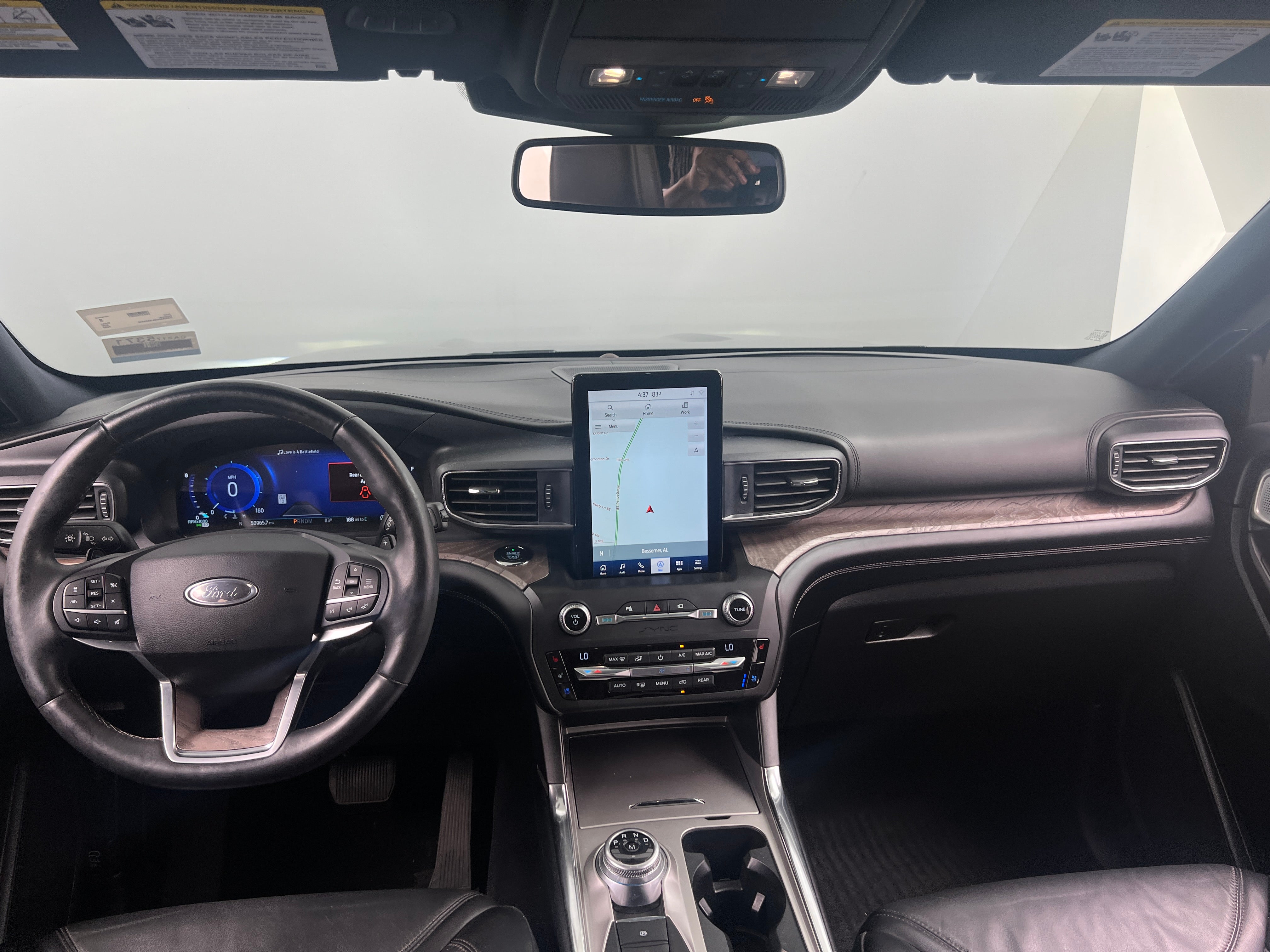 2020 Ford Explorer Platinum 2