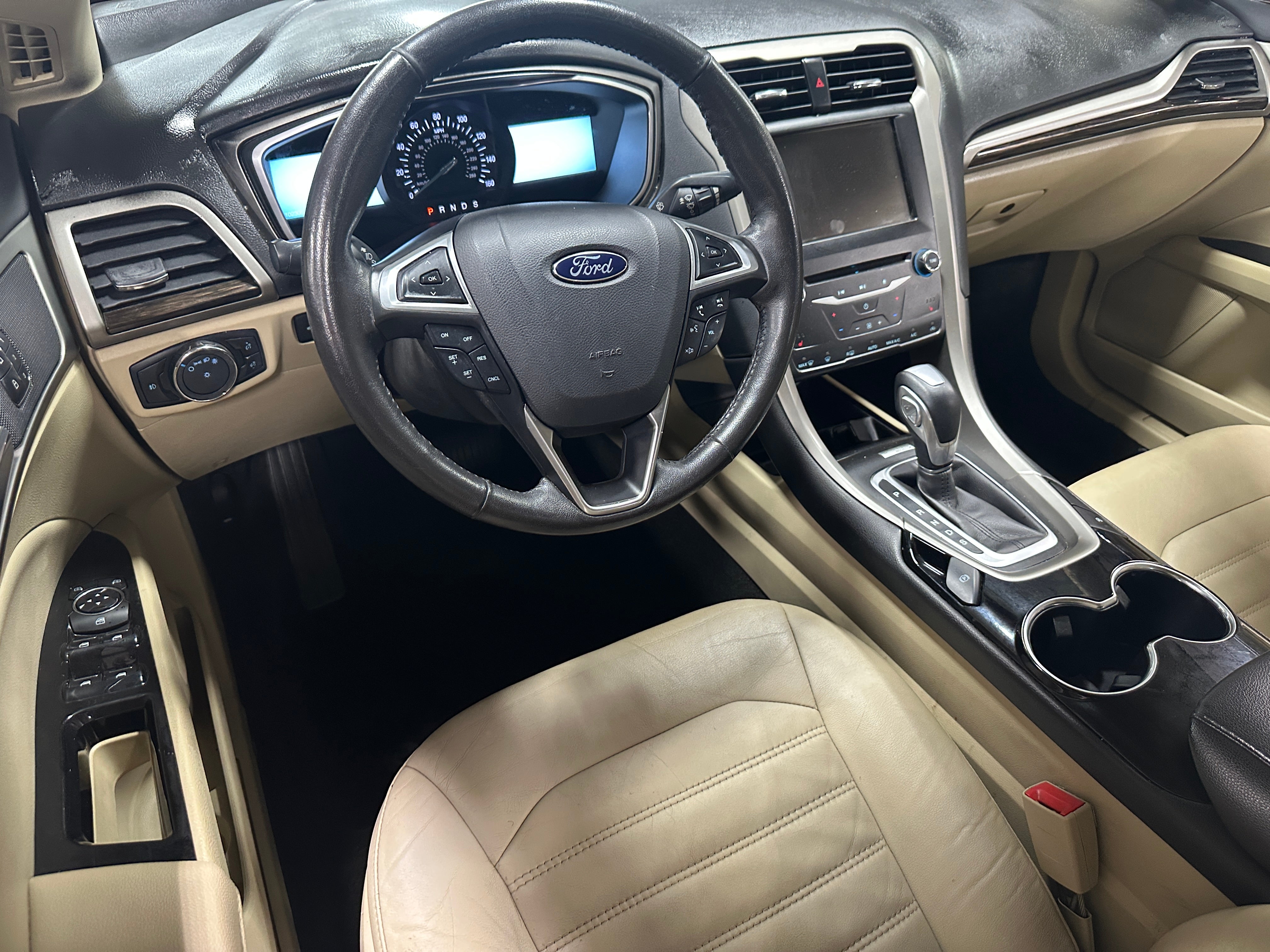 2014 Ford Fusion SE 3
