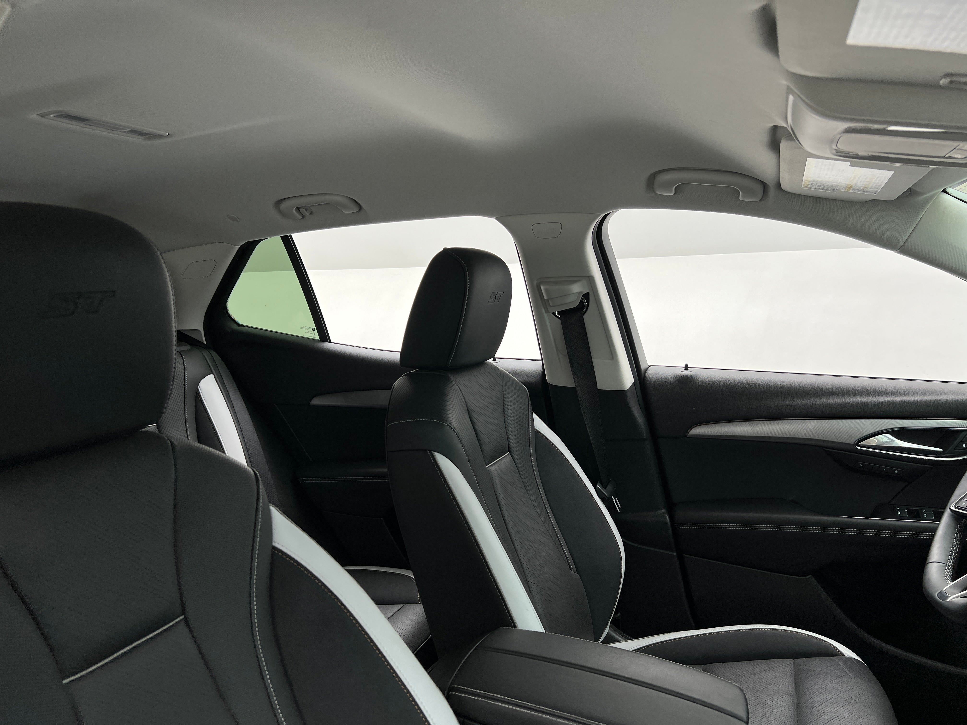 2024 Buick Envision Sport Touring 2