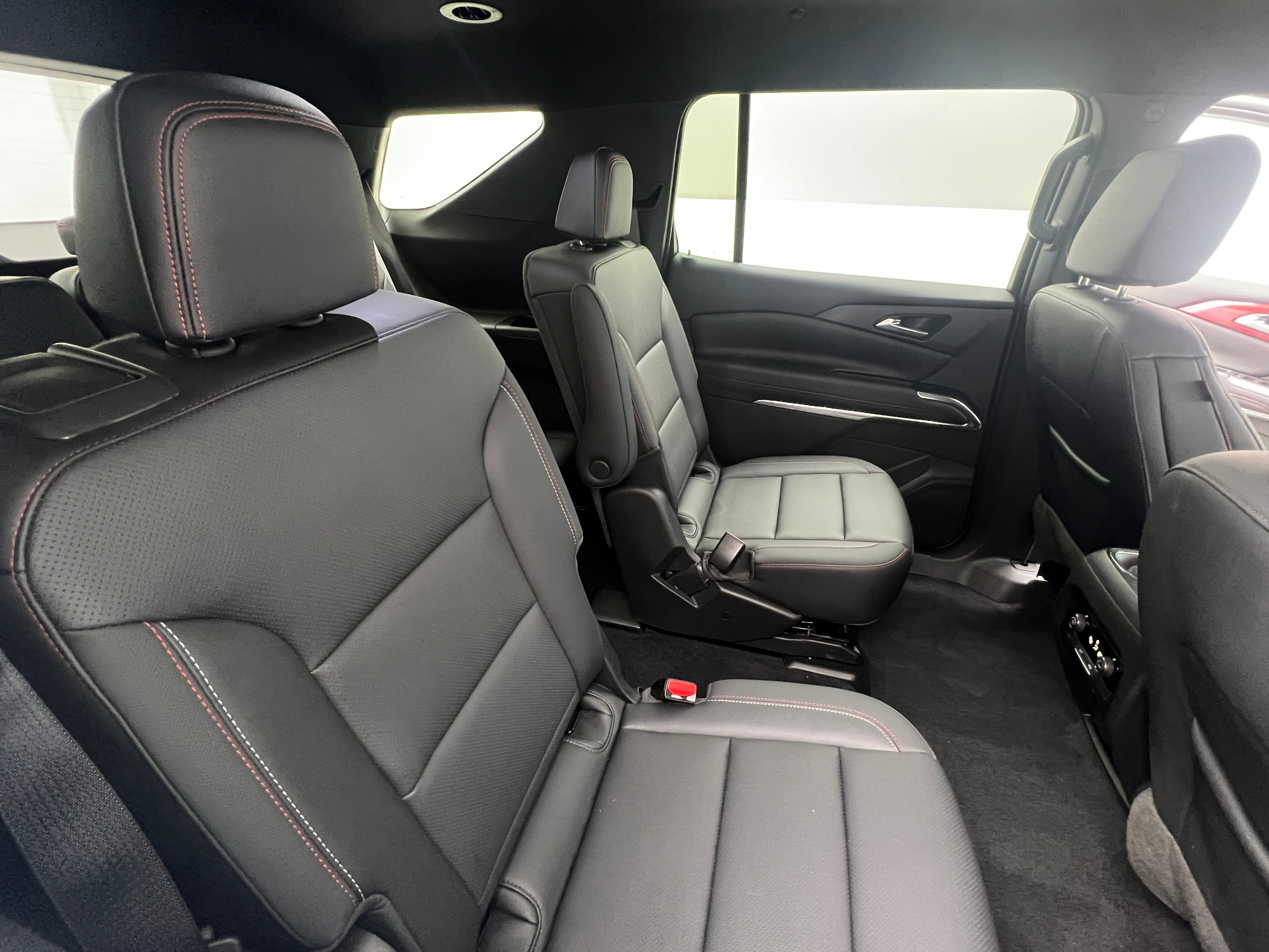 2024 Chevrolet Traverse Z71 6