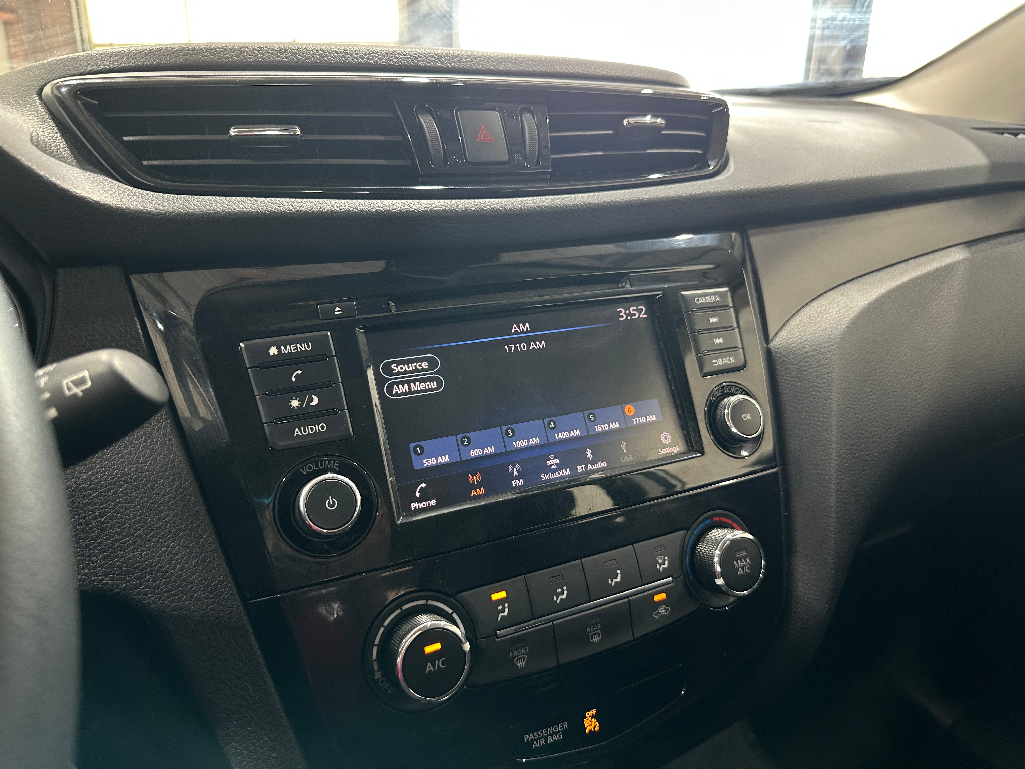 2021 Nissan Rogue Sport S 4