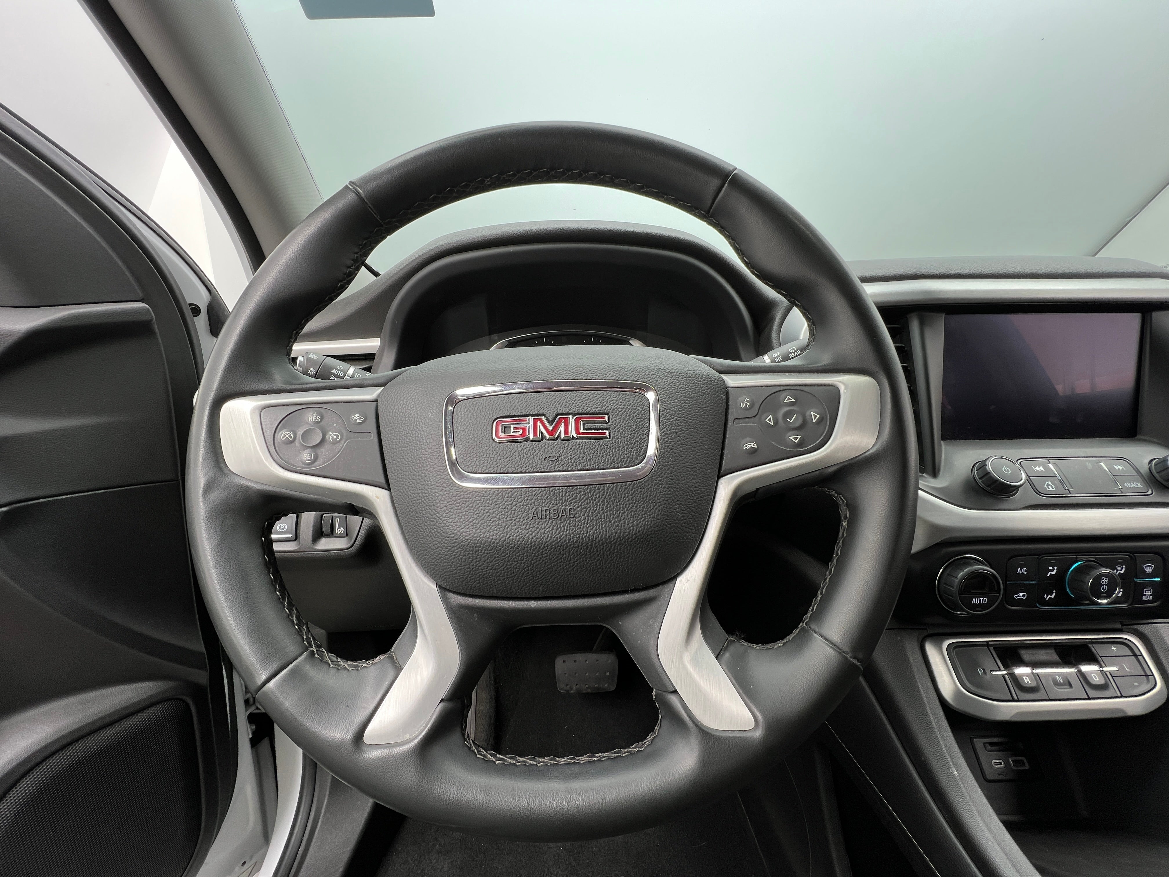 2023 GMC Acadia SLT 4
