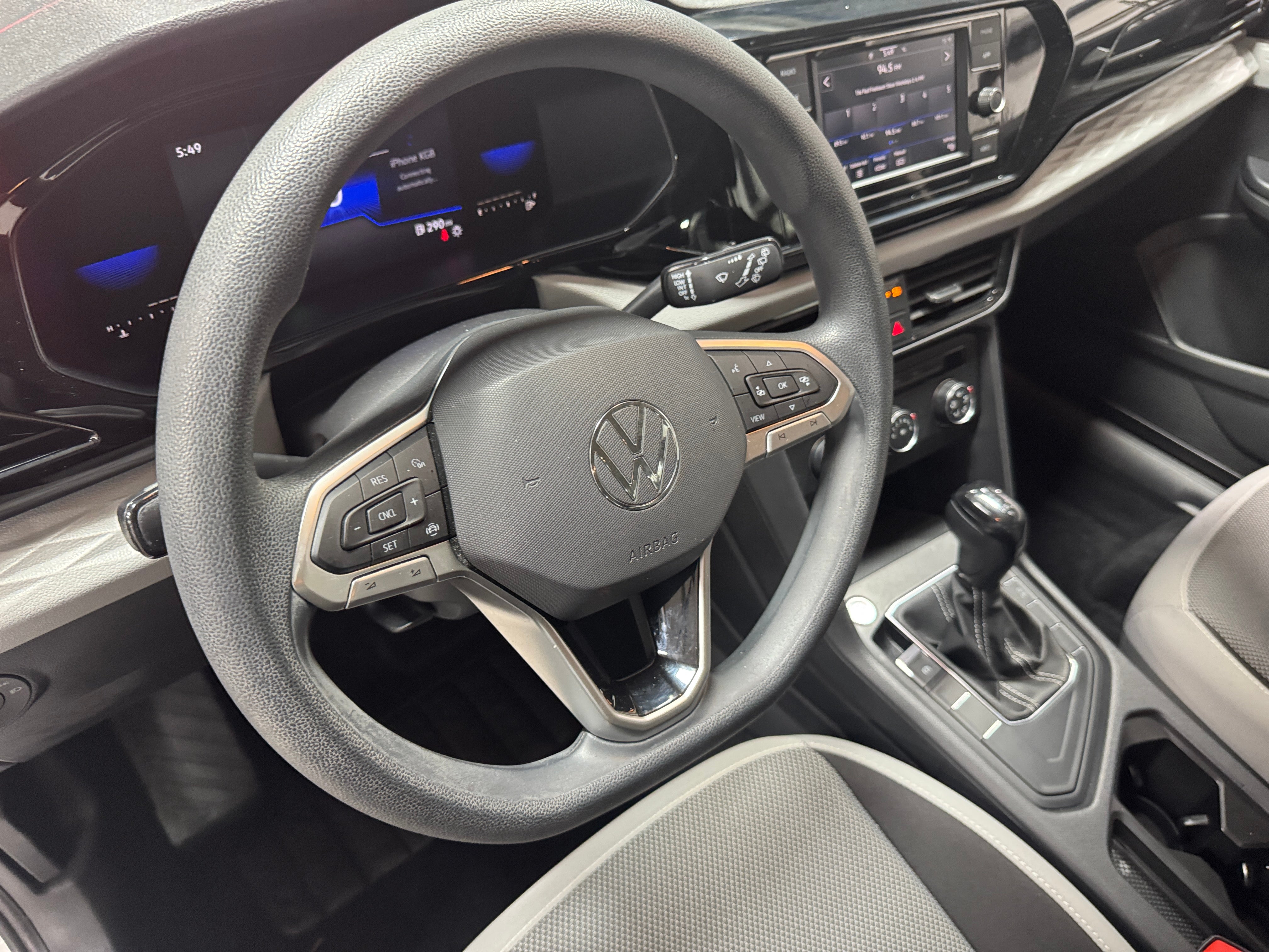 2022 Volkswagen Taos S 5