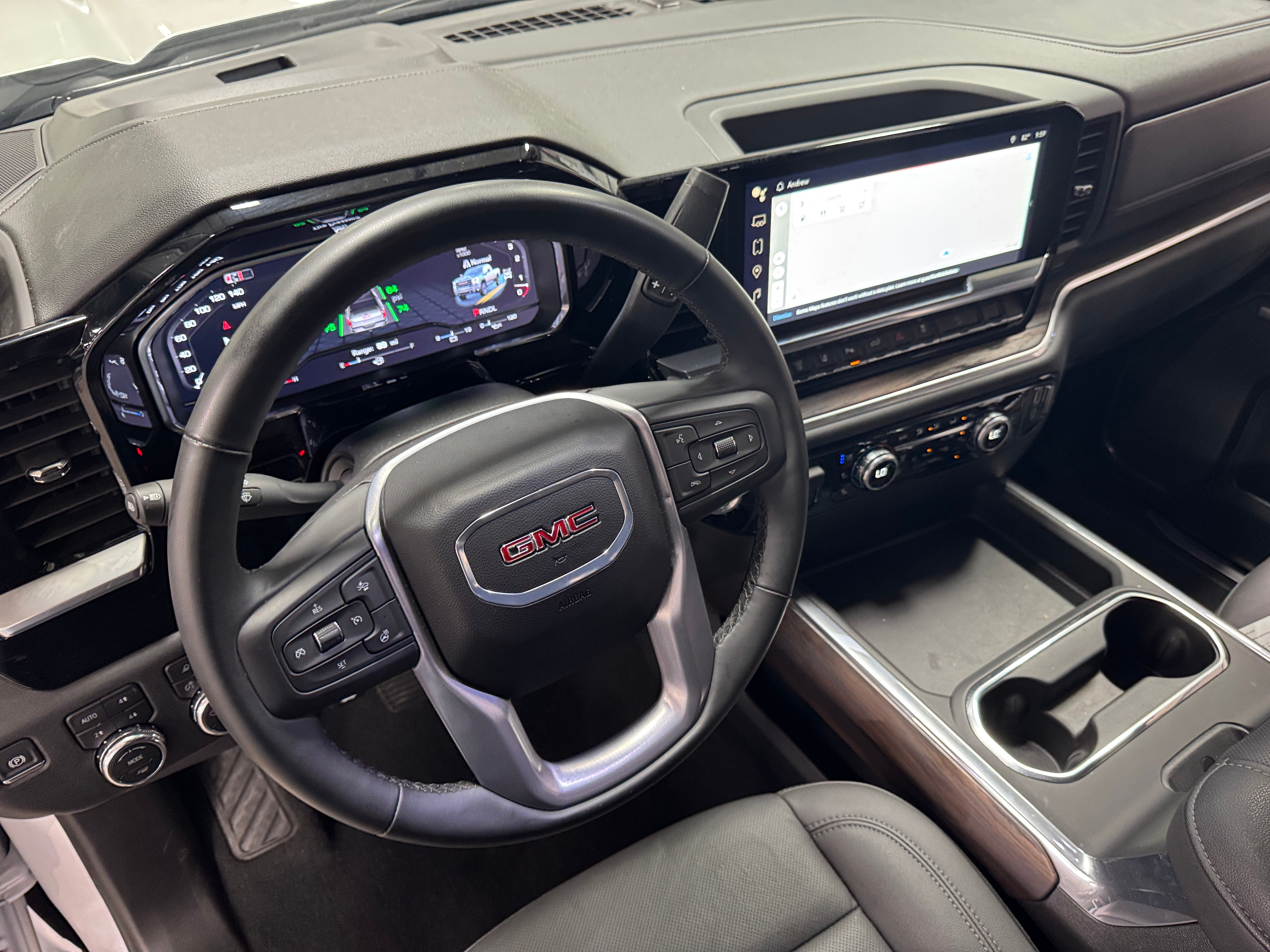 2024 GMC Sierra 2500 SLT 2