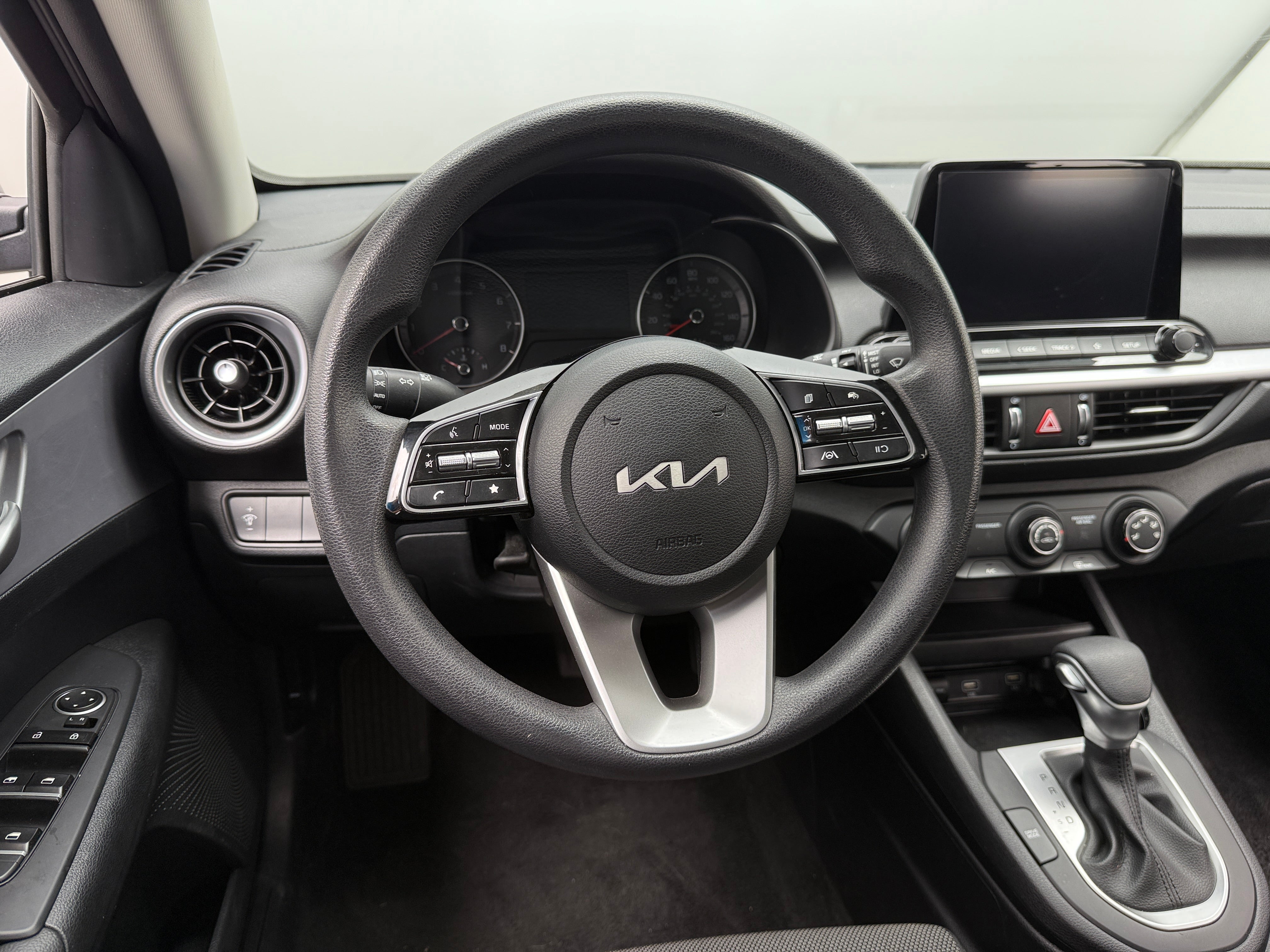 2024 Kia Forte LXS 5