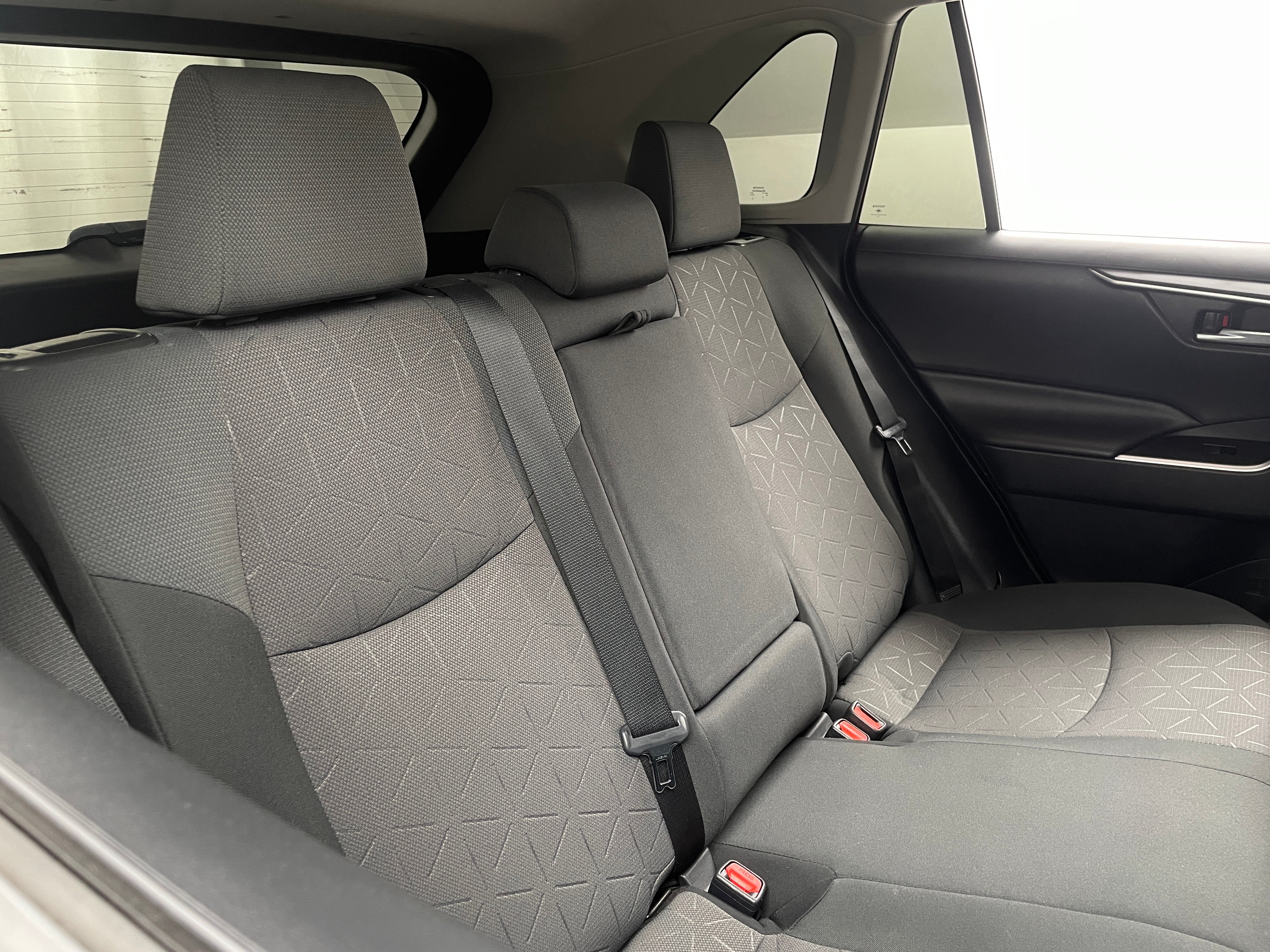 2019 Toyota RAV4 XLE 6