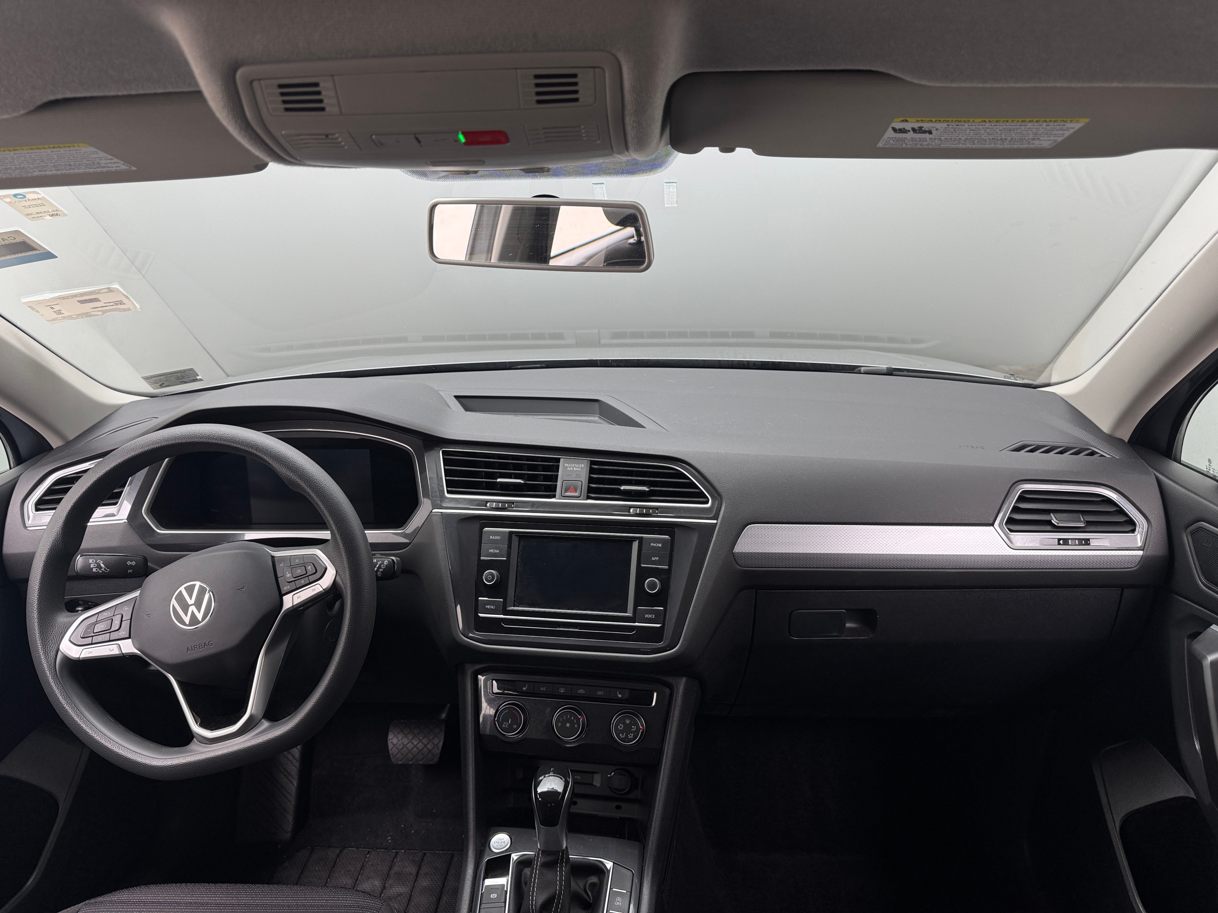 2022 Volkswagen Tiguan S 3