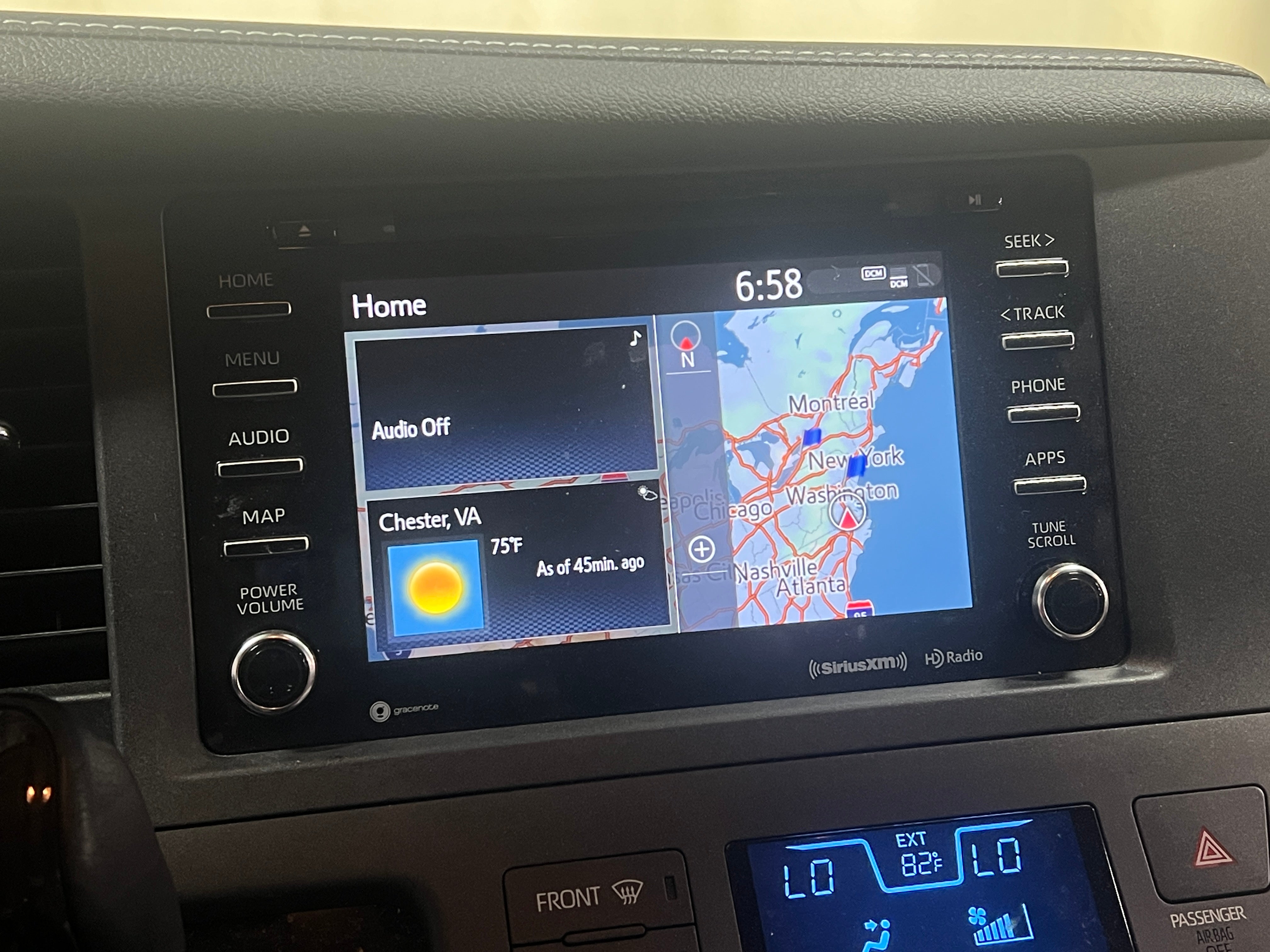 2020 Toyota Sienna XLE 3
