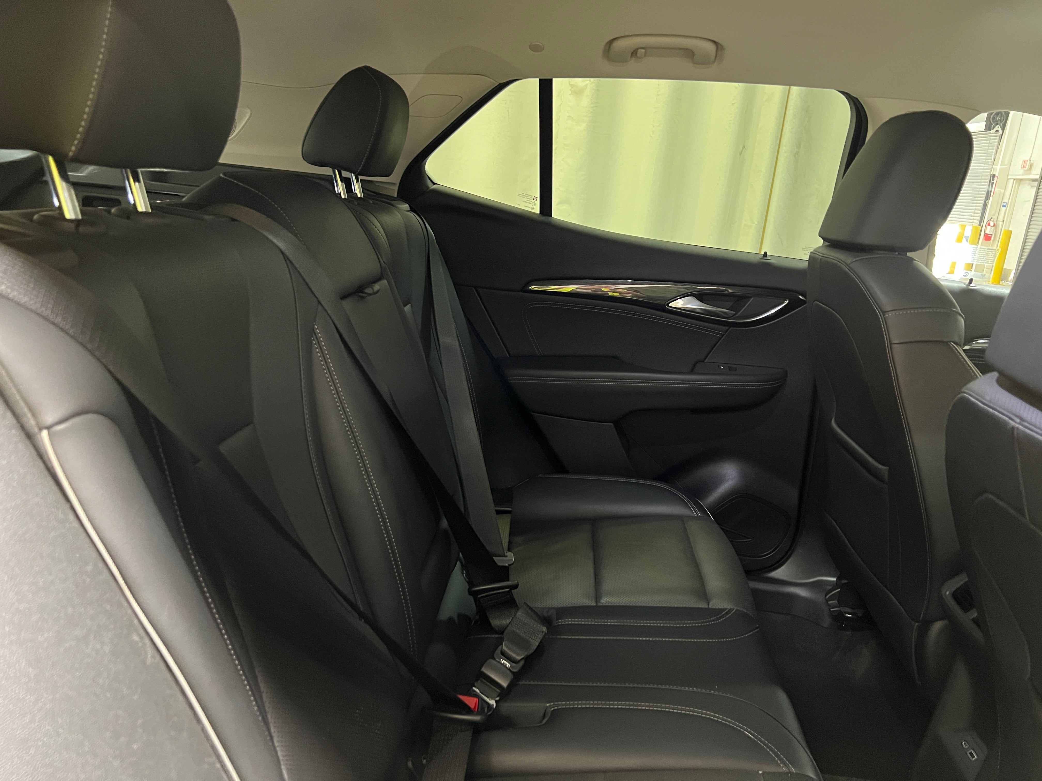 2023 Buick Envision Essence 5