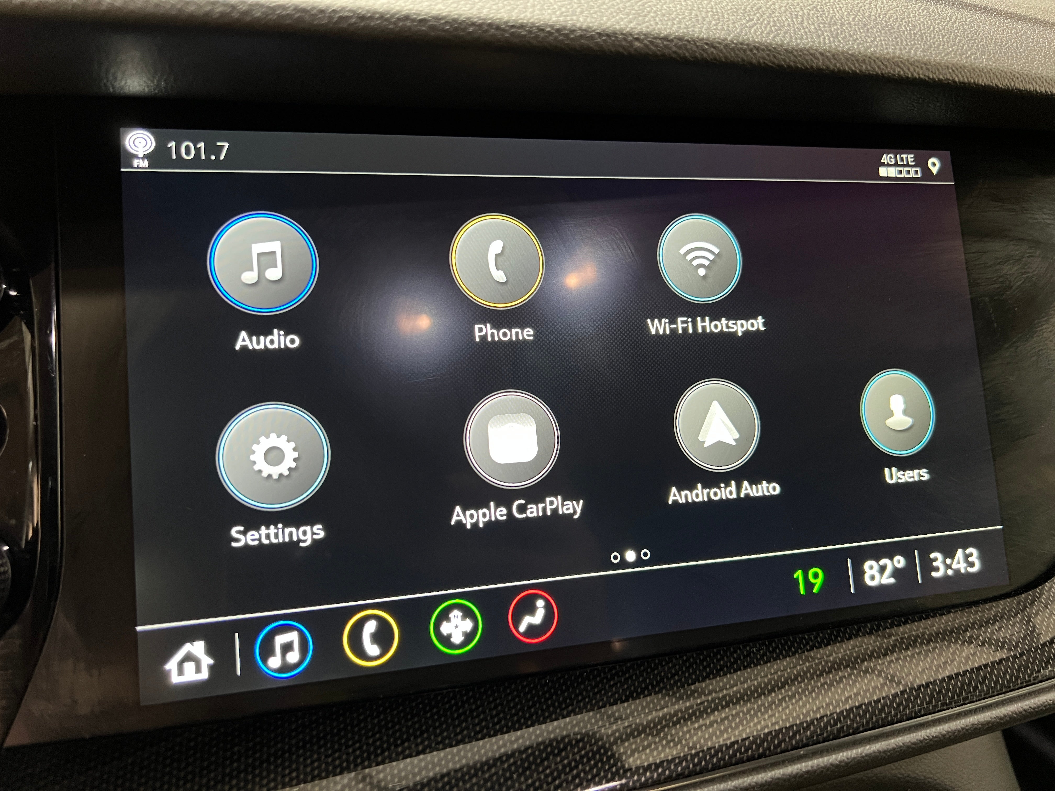 2023 Buick Envision Essence 3