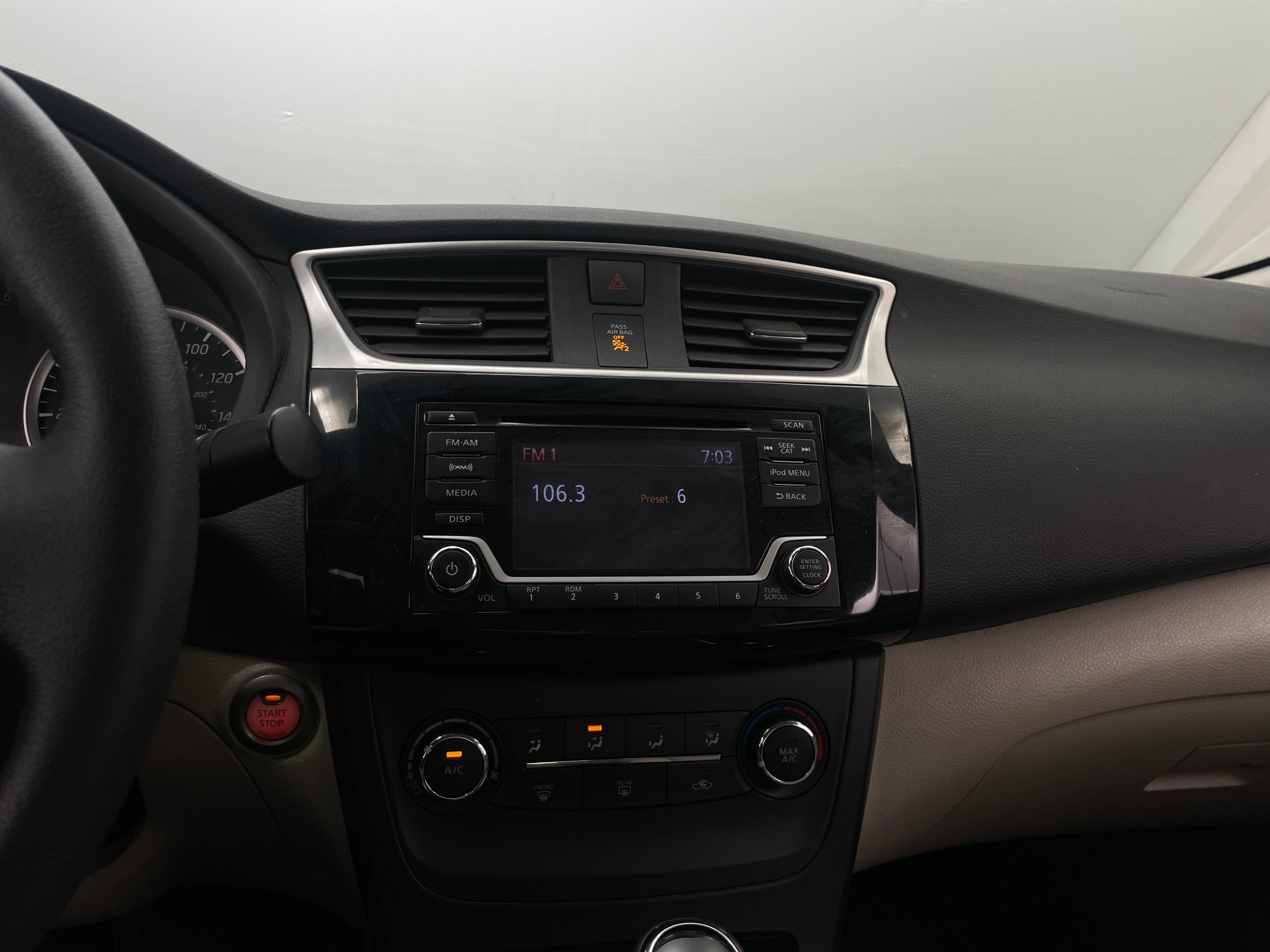 2017 Nissan Sentra SV 4