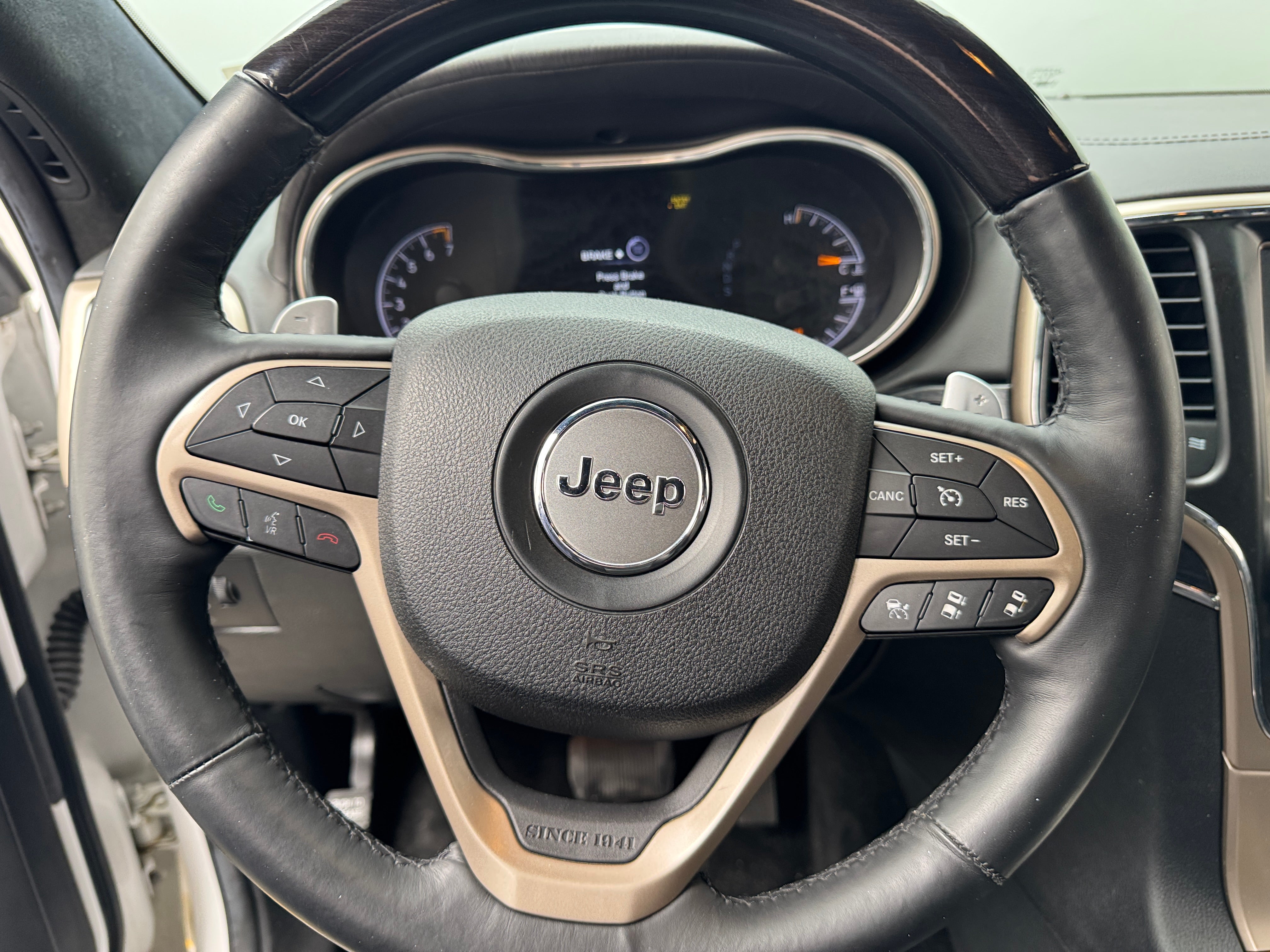 2014 Jeep Grand Cherokee Summit 4