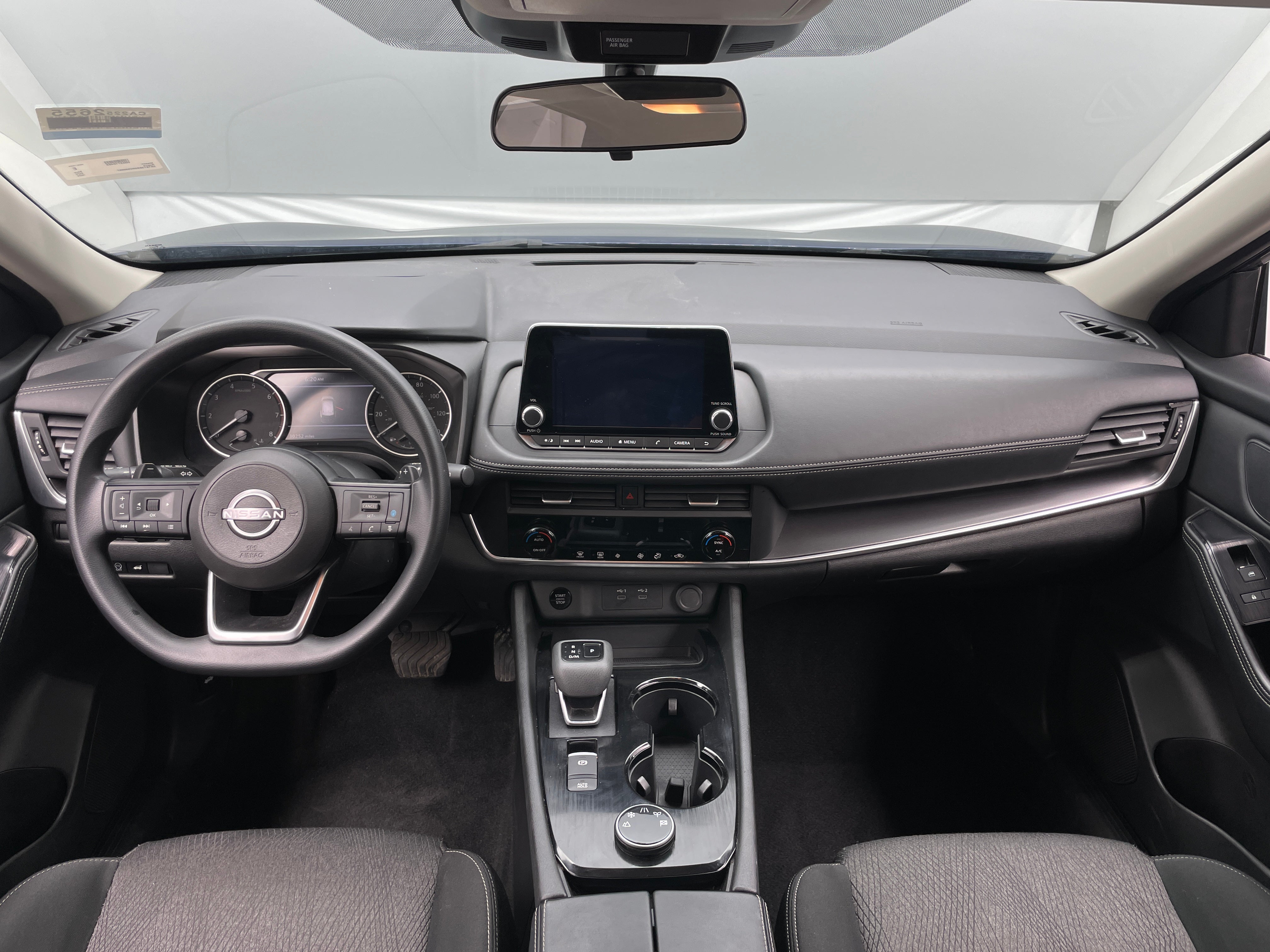 2024 Nissan Rogue SV 3
