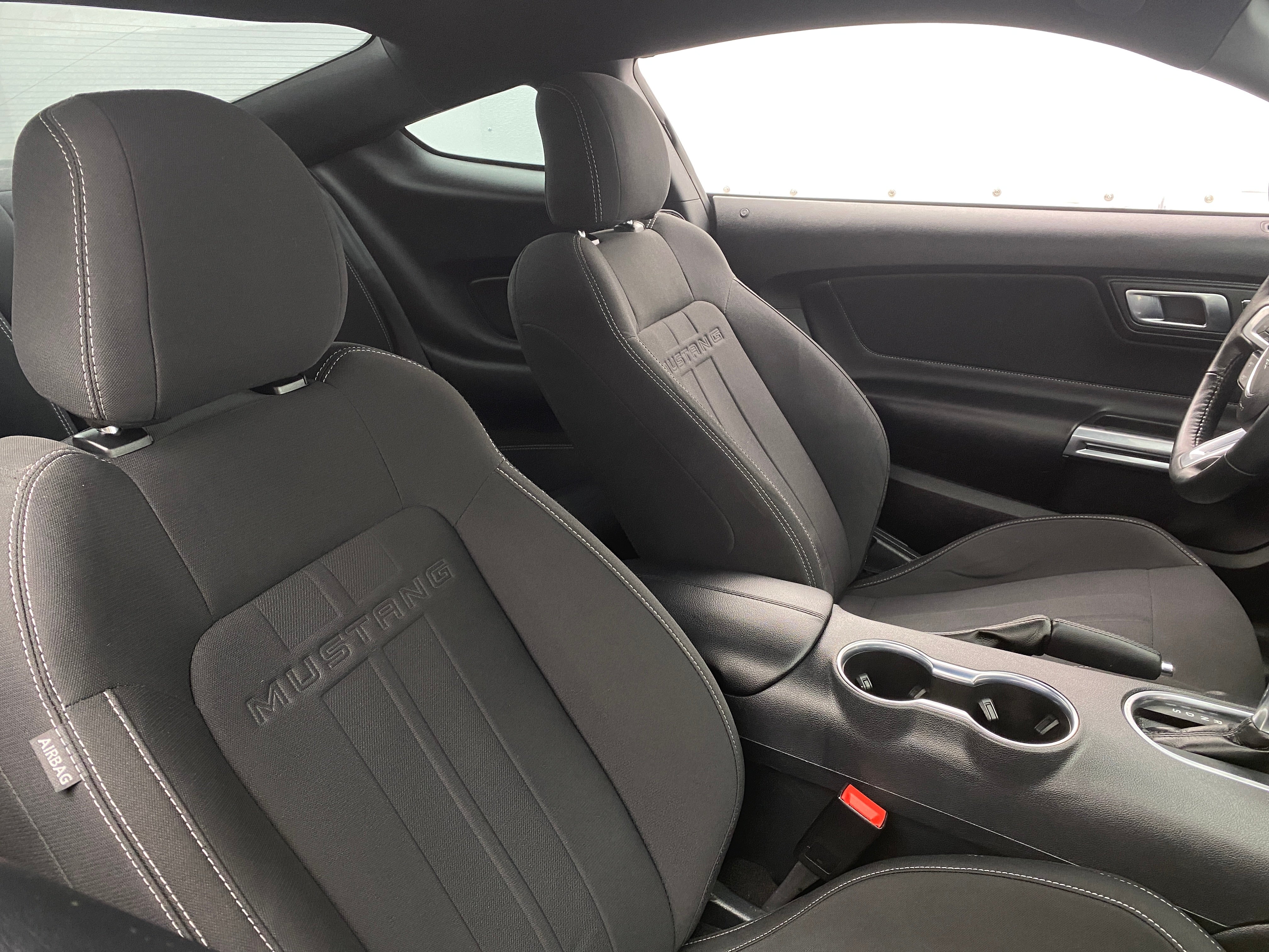 2022 Ford Mustang  2
