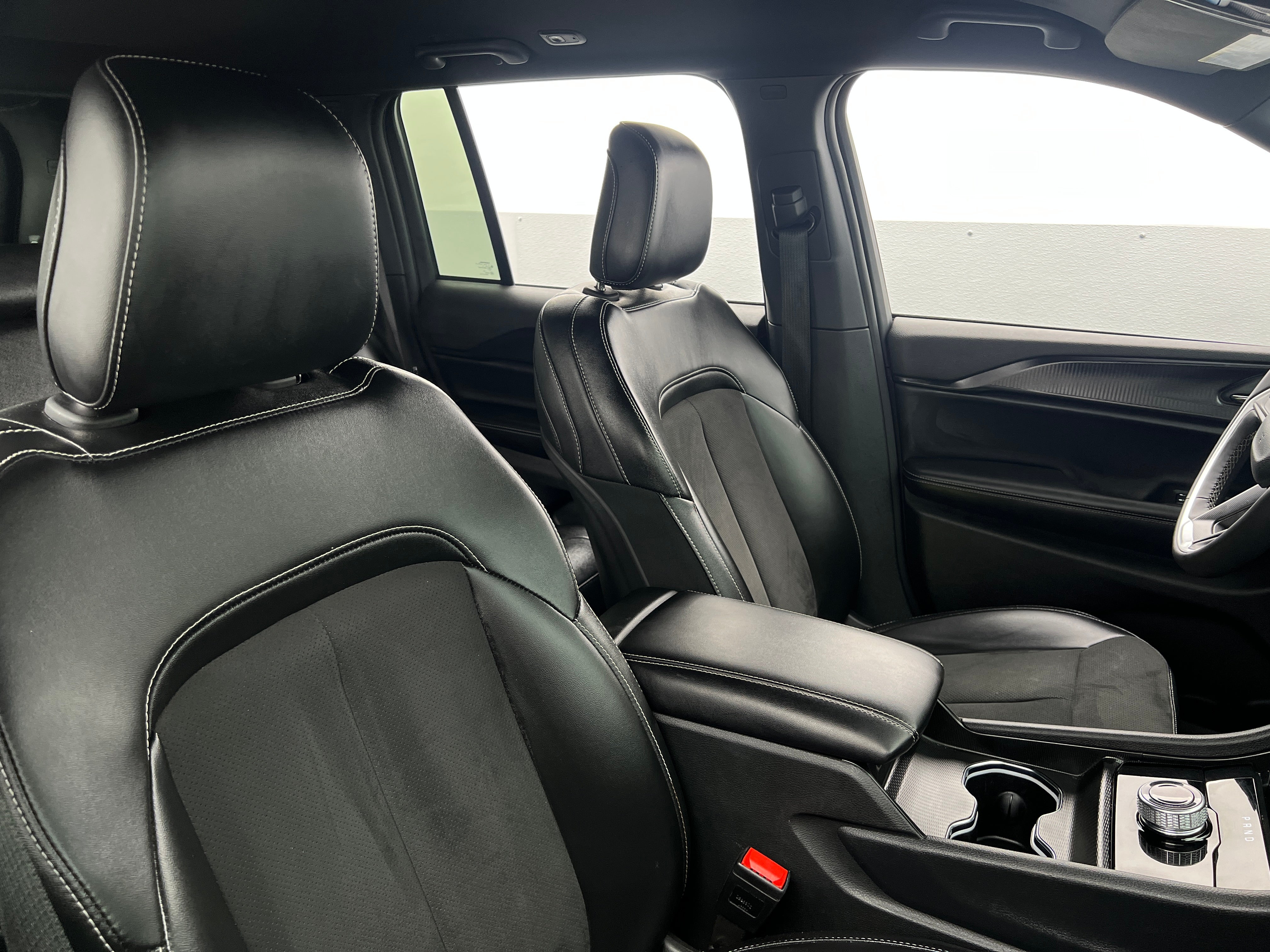 2024 Jeep Grand Cherokee Altitude 2