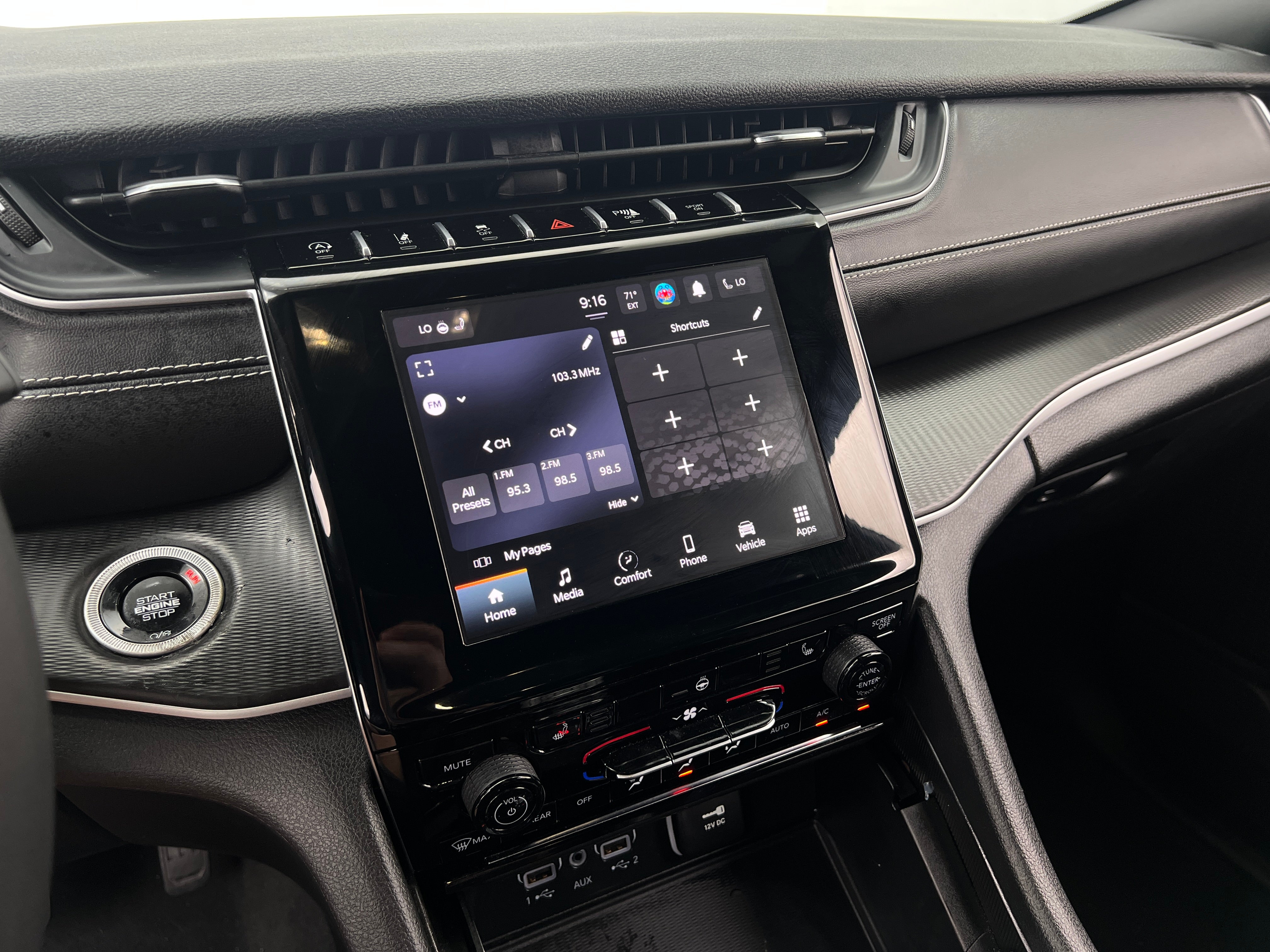 2024 Jeep Grand Cherokee Altitude 4