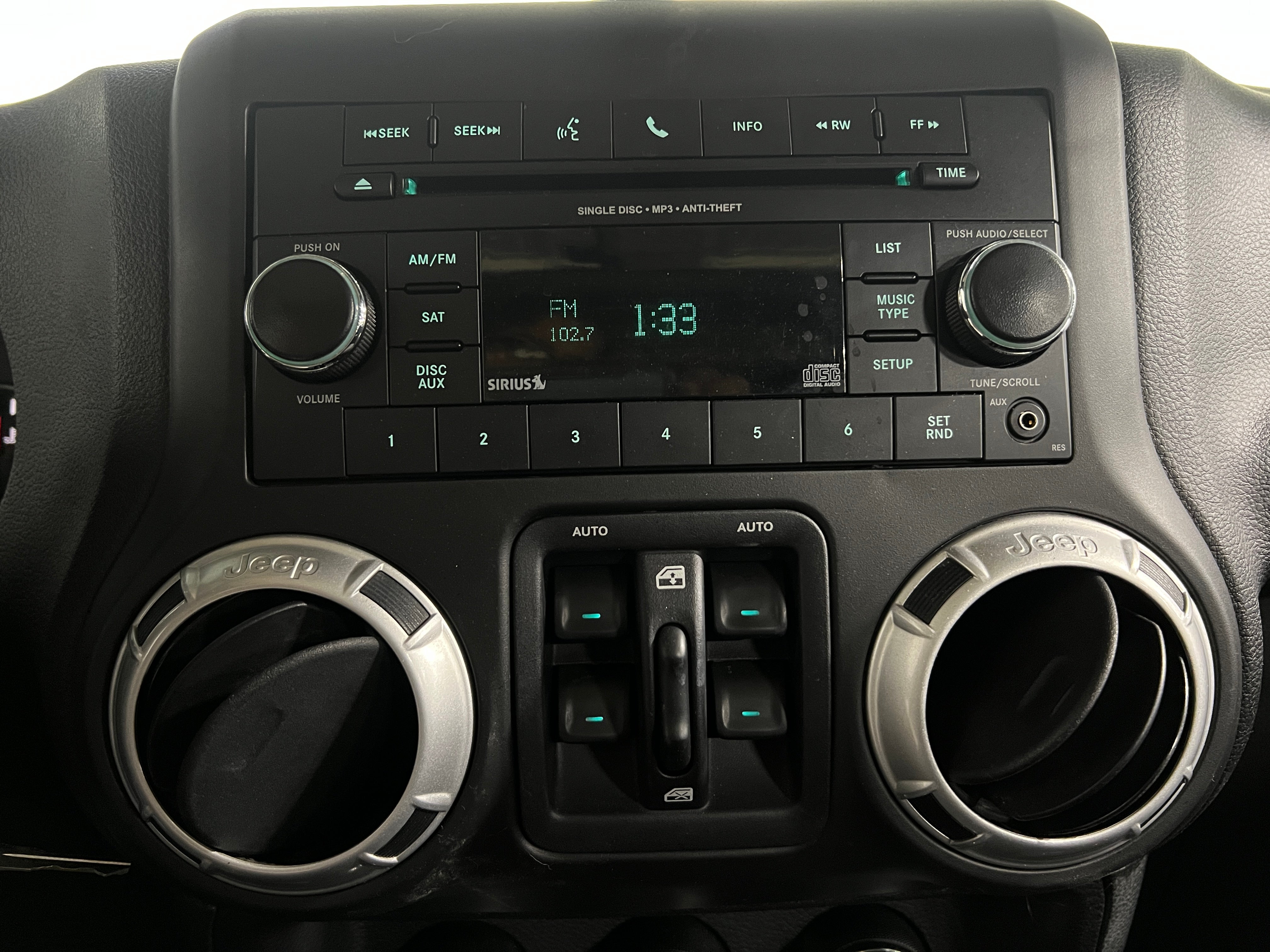2014 Jeep Wrangler Unlimited Sport S 4