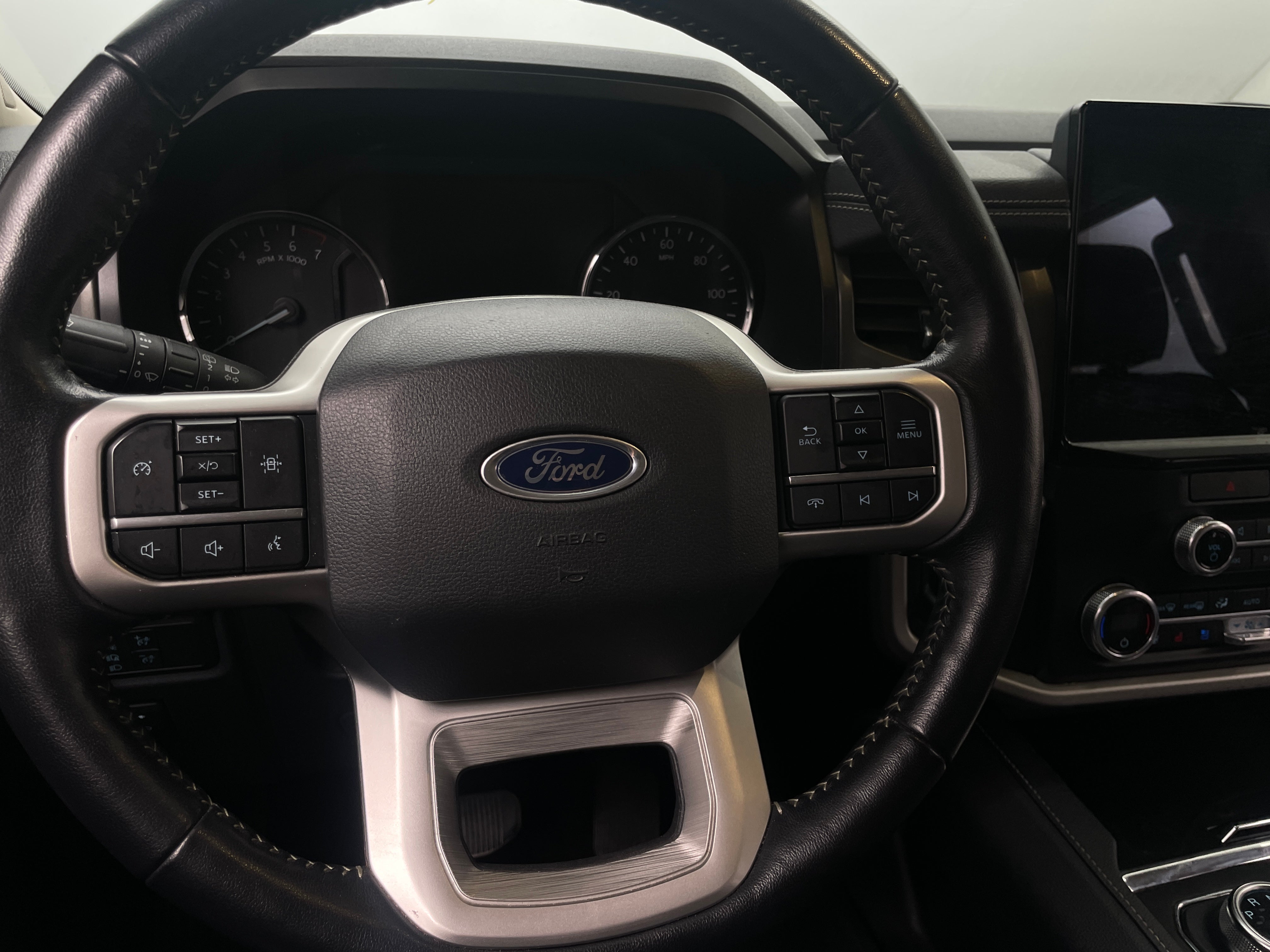 2022 Ford Expedition XLT 5
