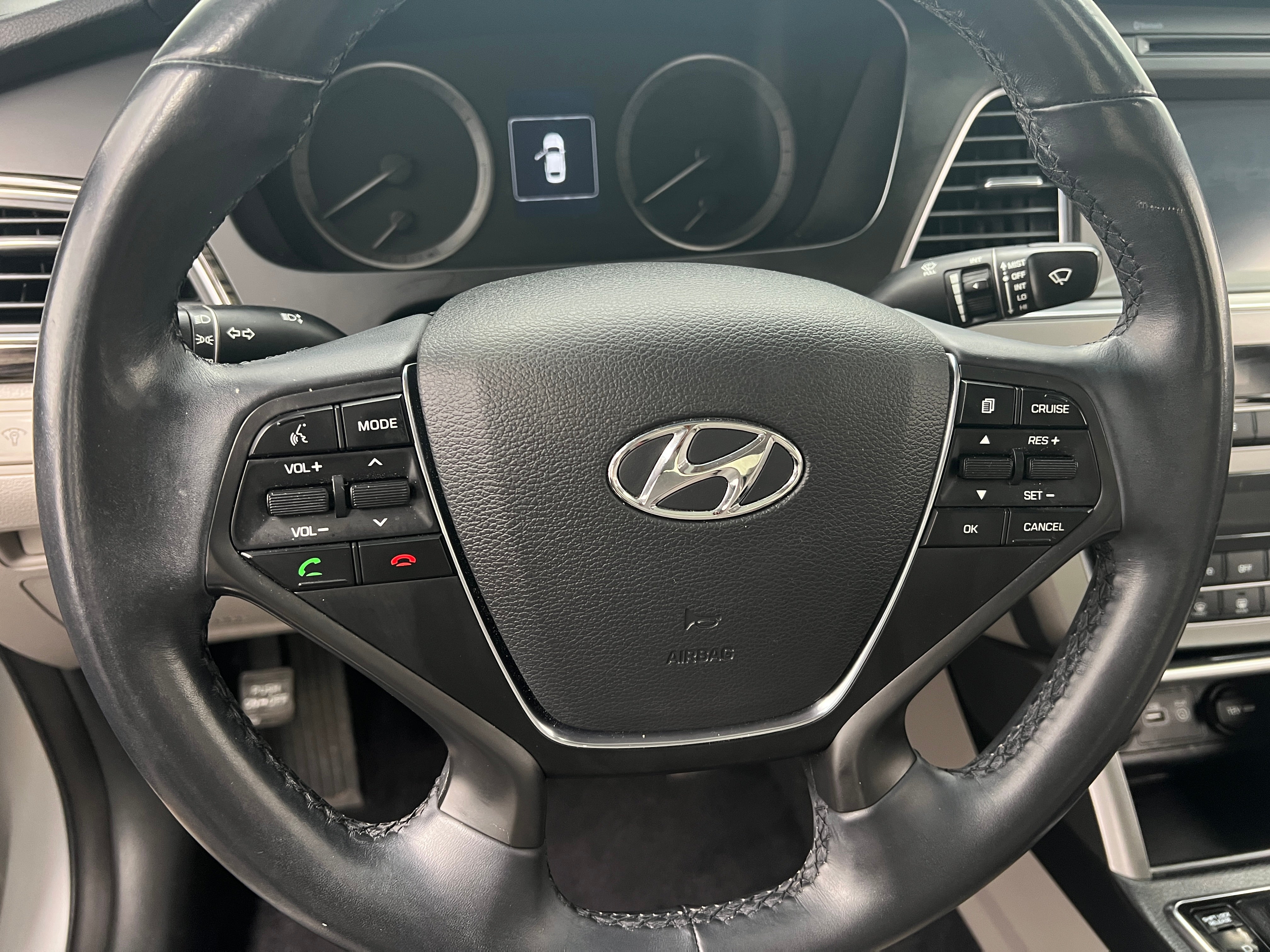 2016 Hyundai Sonata Limited 4