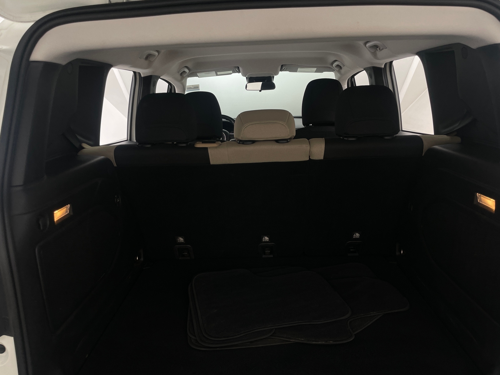 Thumbnail: 2015 Jeep Renegade - 7