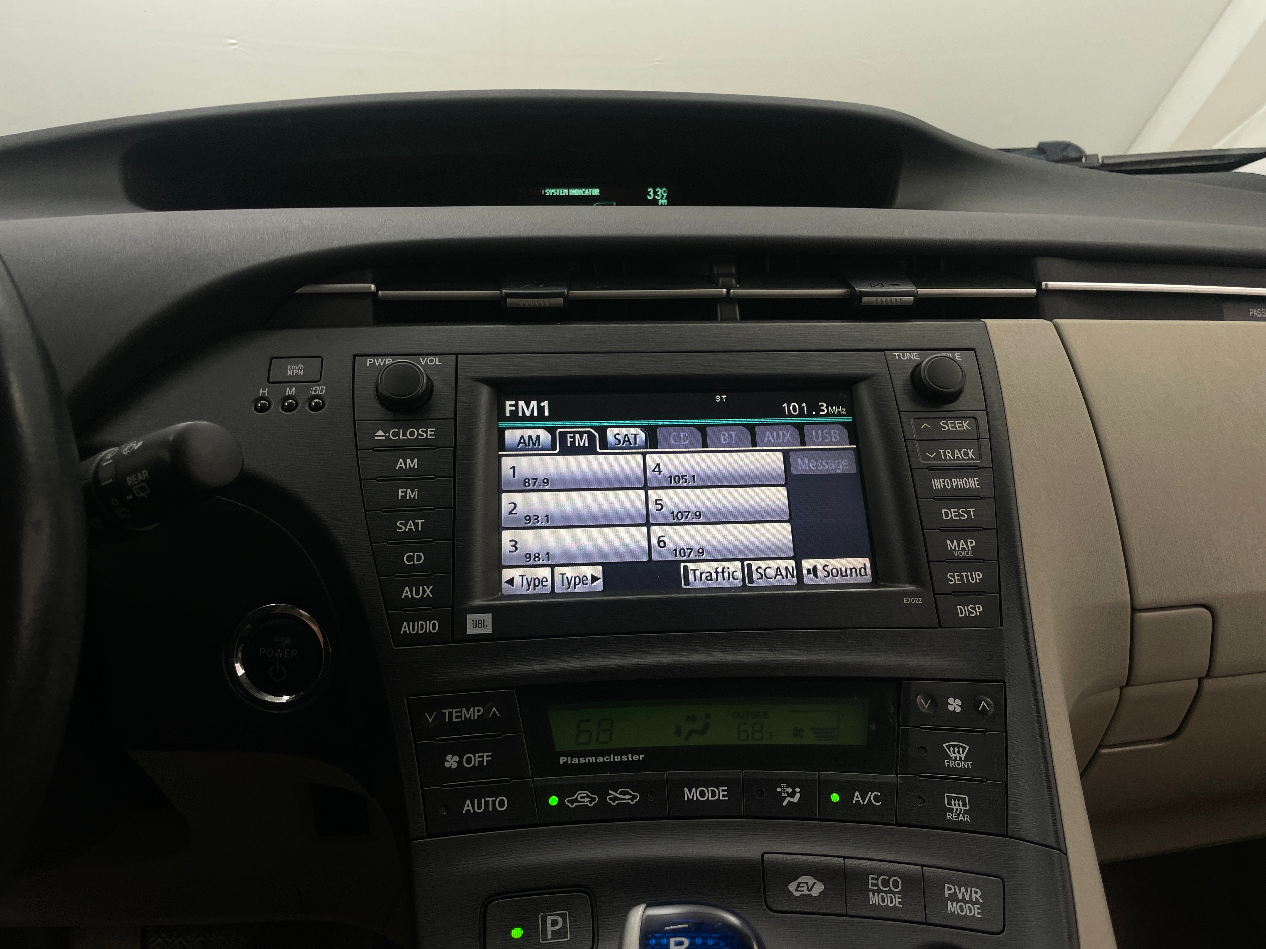 2011 Toyota Prius Four 4
