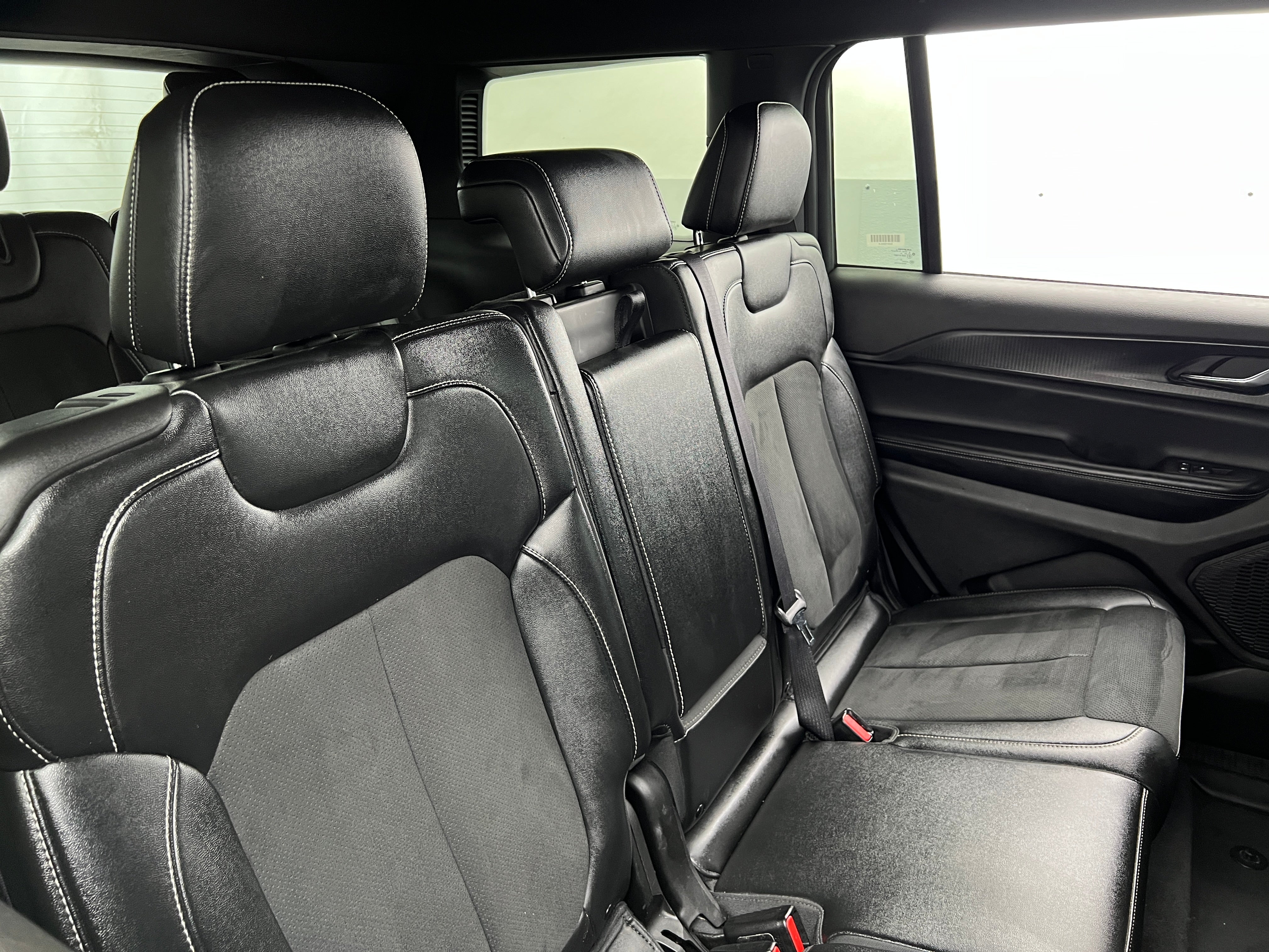 2024 Jeep Grand Cherokee L Altitude 6